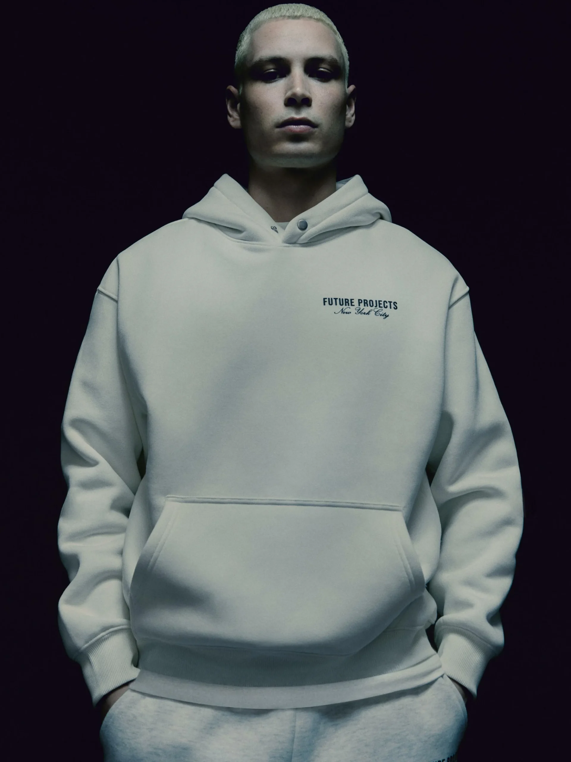 sweat__capuche_graphique__0-4.webp Sweat à Capuche Graphique Future Projects