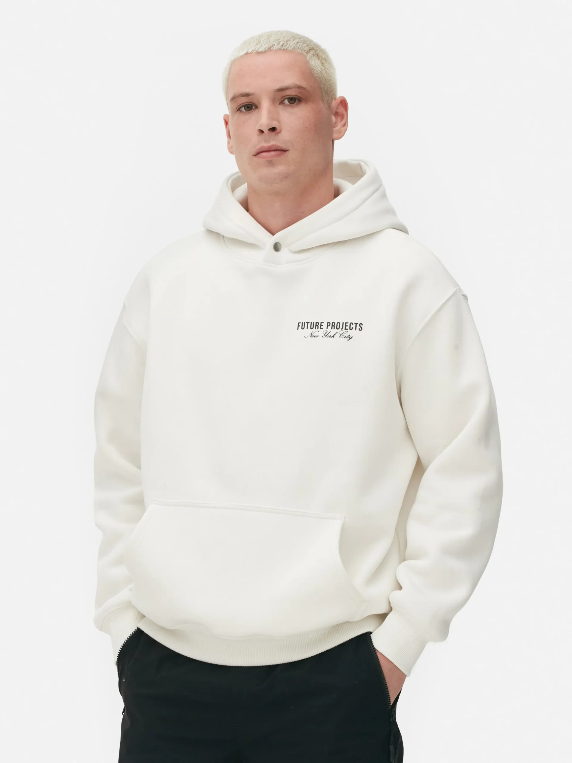 sweat__capuche_graphique__2-4.webp Sweat à Capuche Graphique Future Projects