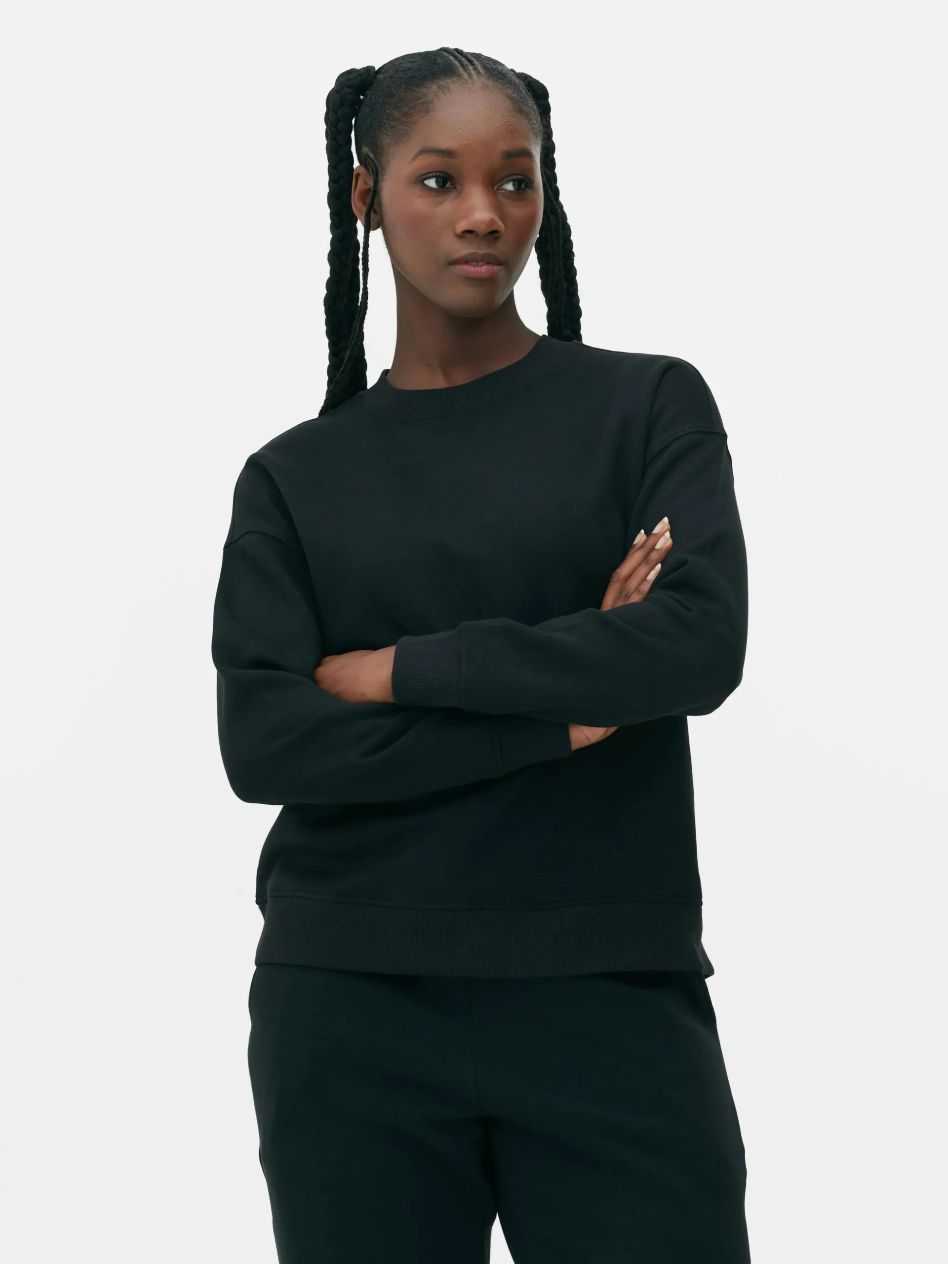 sweatshirt__col_rasducou__1-3.webp Sweat-shirt à Col Ras-du-cou Classique