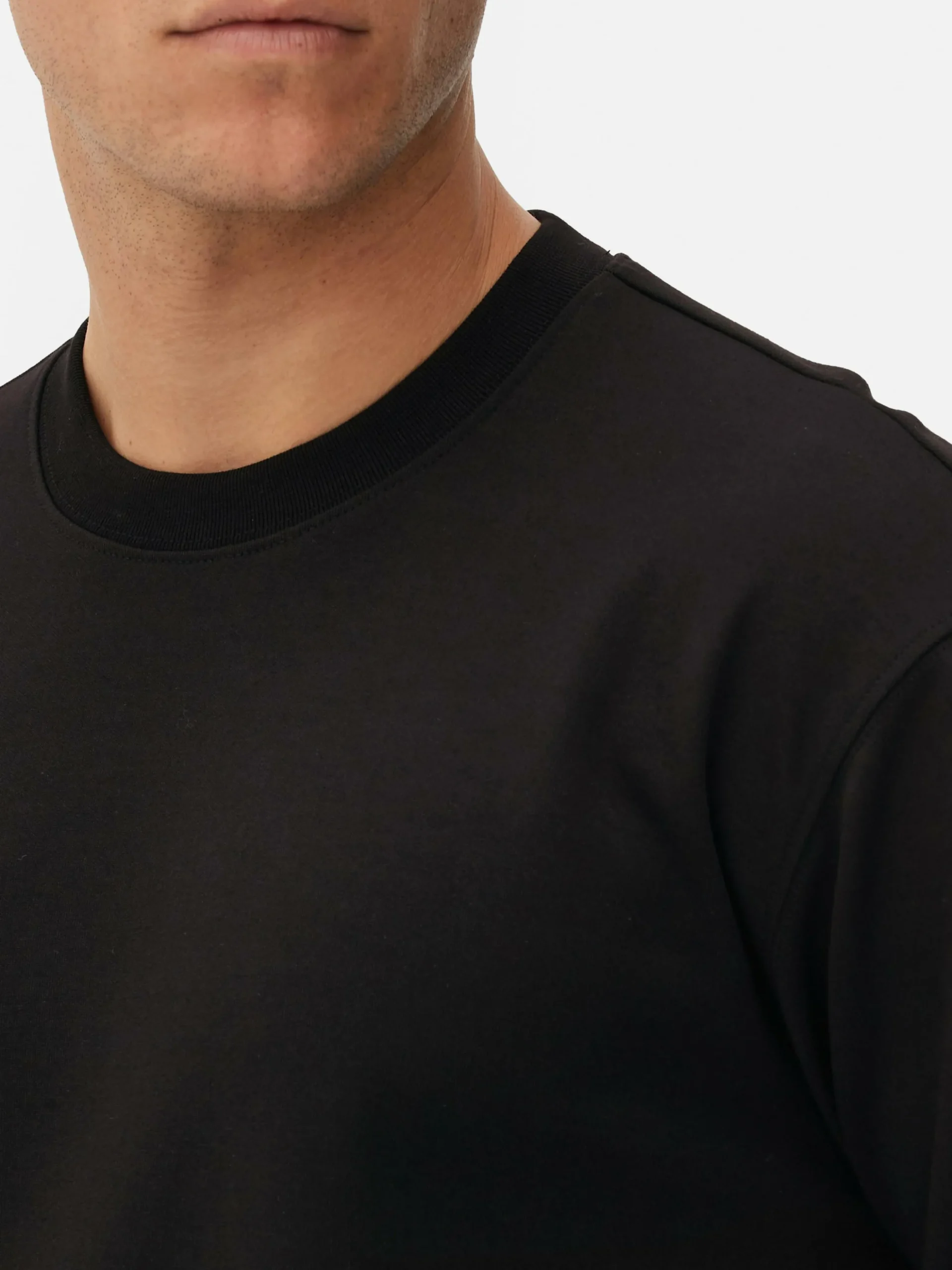 sweatshirt__col_rasducou__2-5.webp Sweat-shirt à Col Ras-du-cou Kem