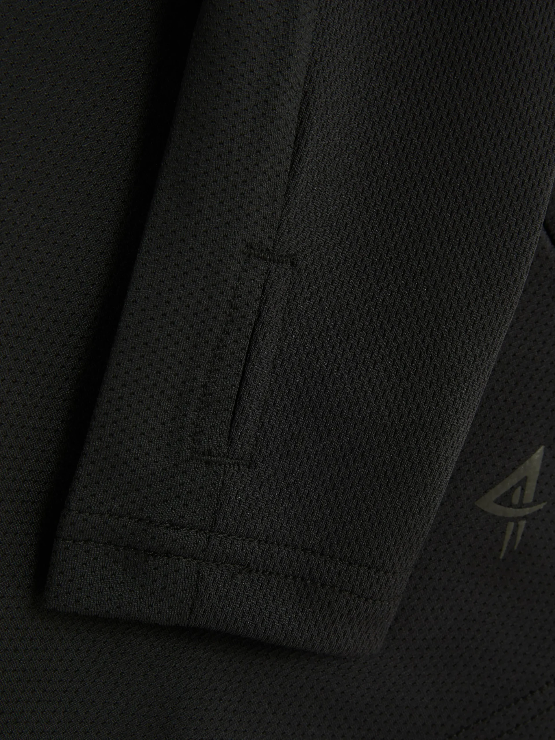 sweatshirt__col_zipp_perf_4.webp Sweat-shirt à Col Zippé Performance