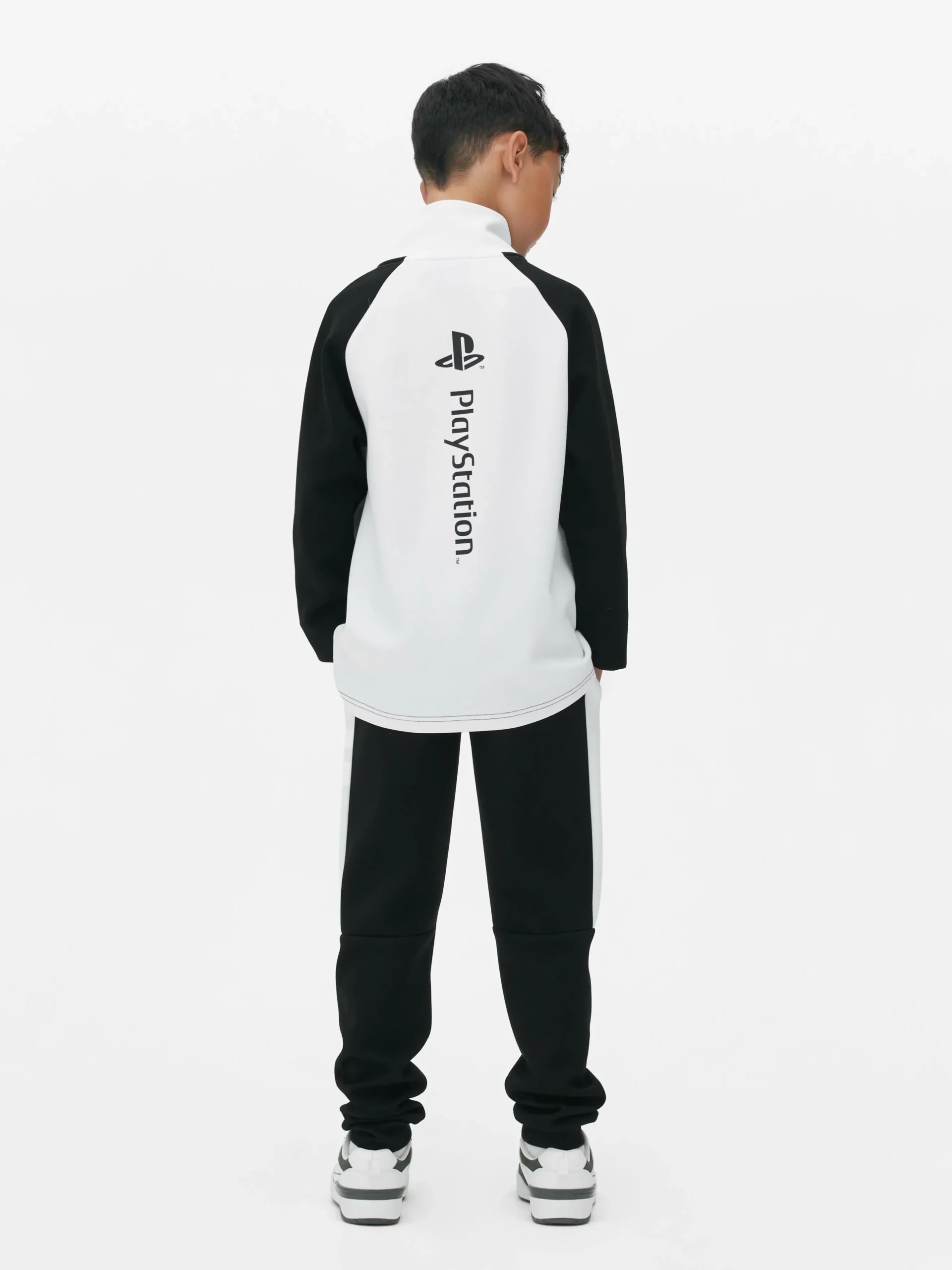 sweatshirt__col_zipp_play_1.webp Sweat-shirt à Col Zippé PlayStation