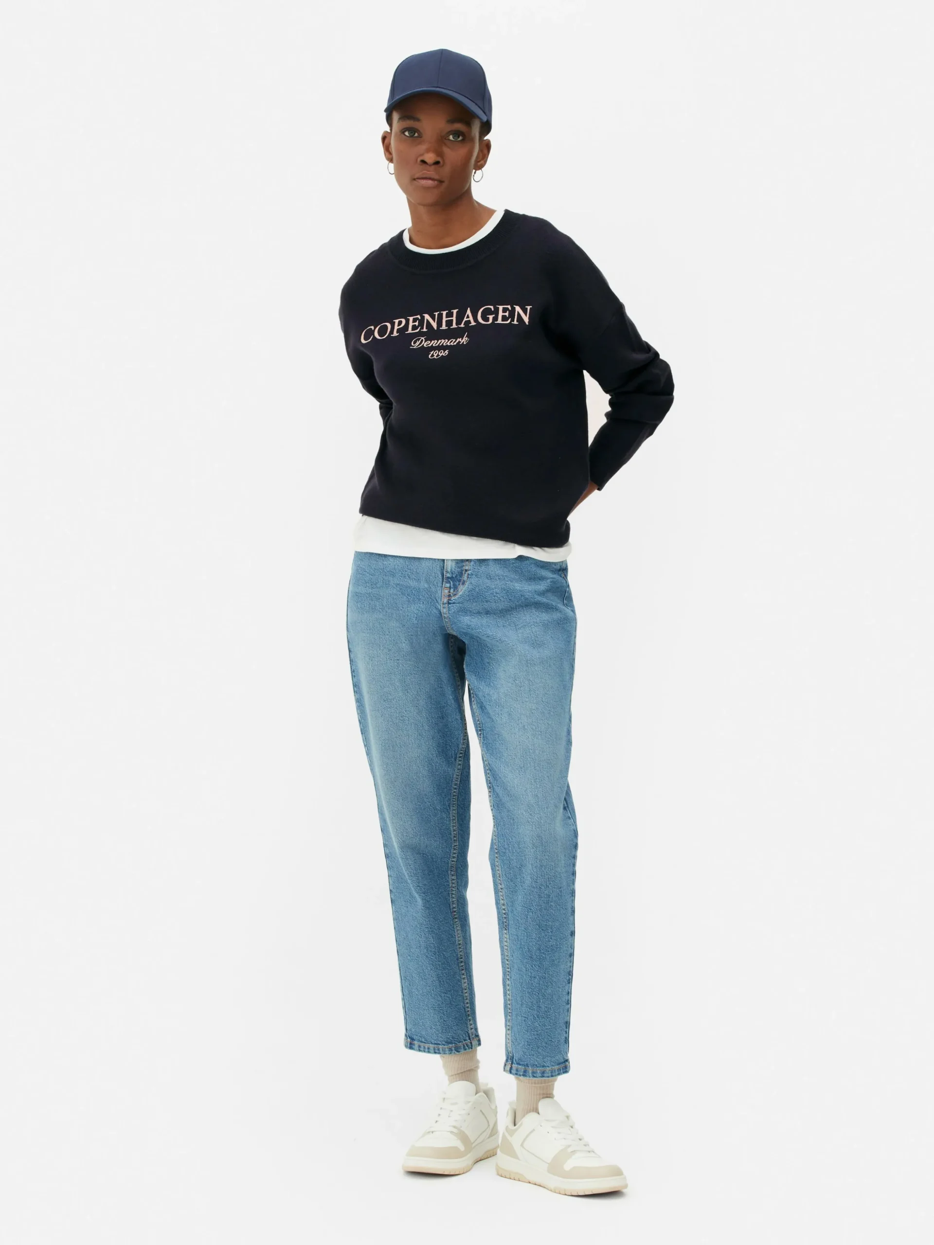 sweatshirt__message_sur_l_1.webp Sweat-shirt à Message Sur Le Devant