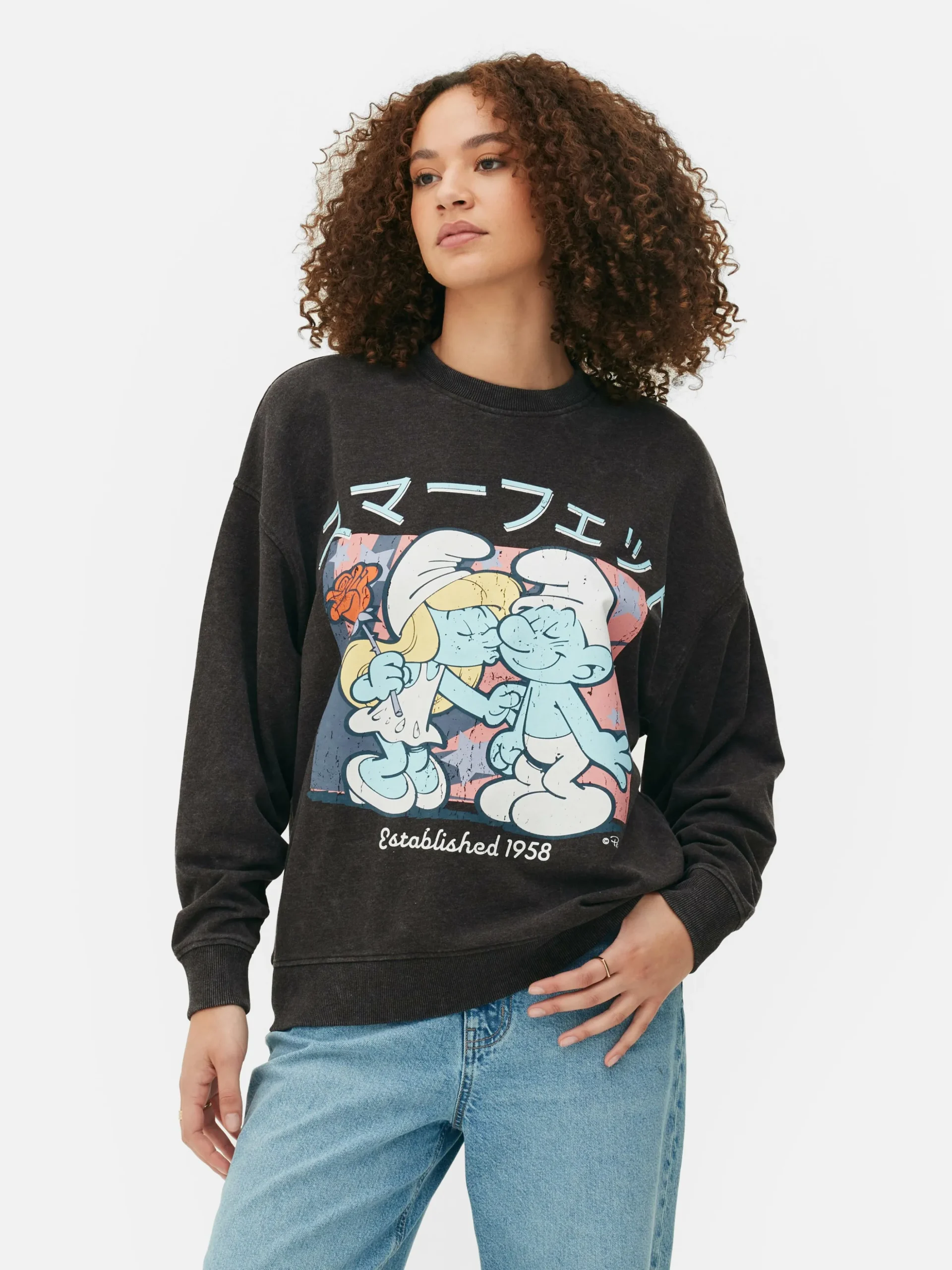 sweatshirt_oversize_graph_1-1.webp Sweat-shirt Oversize Graphique Les Schtroumpfs