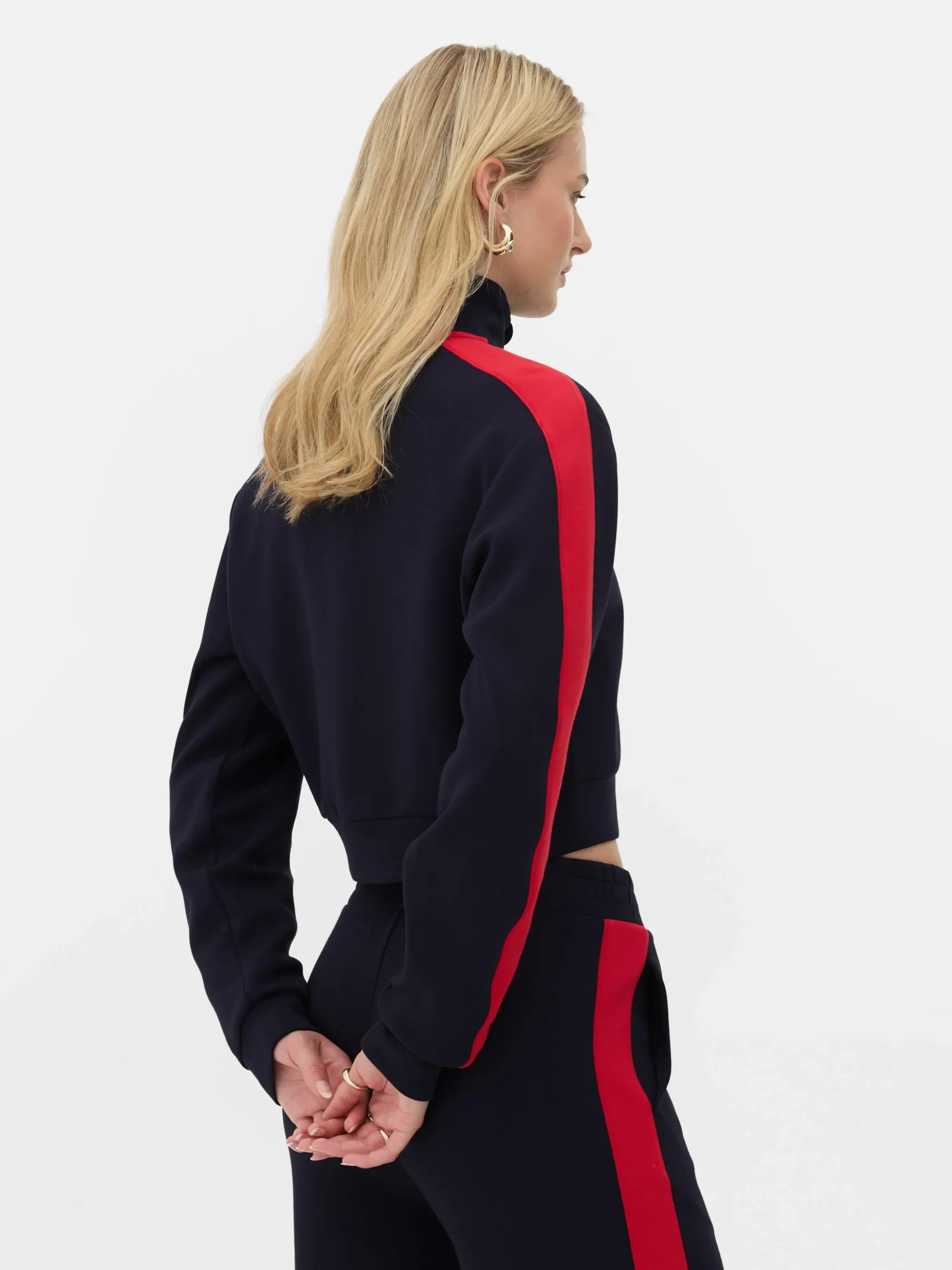 sweatshirt_zipp__col_chem_3.webp Sweat-shirt Zippé à Col Cheminée Rita Ora