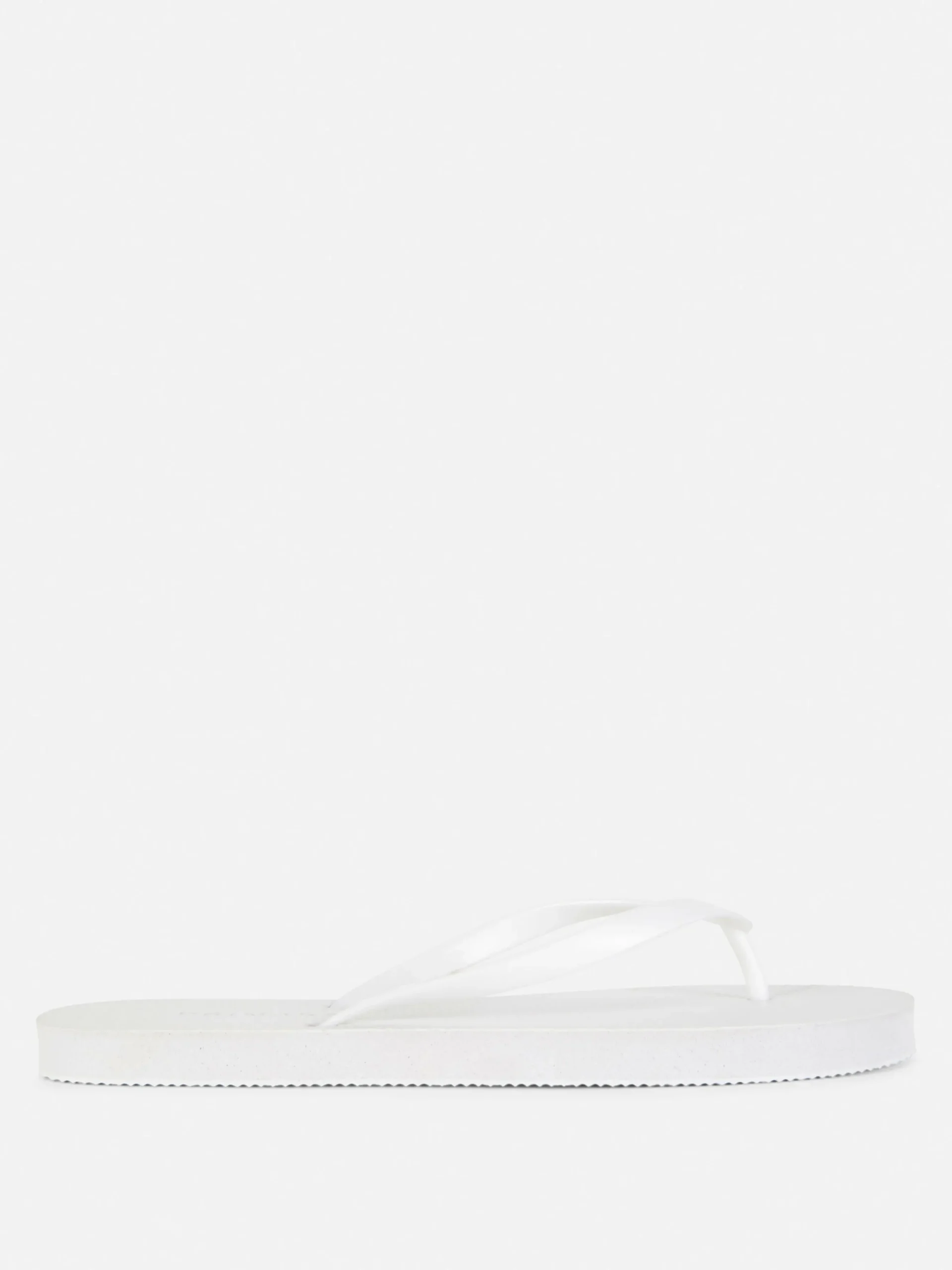 tongs_plates_essential_0.webp Tongs Plates Essential