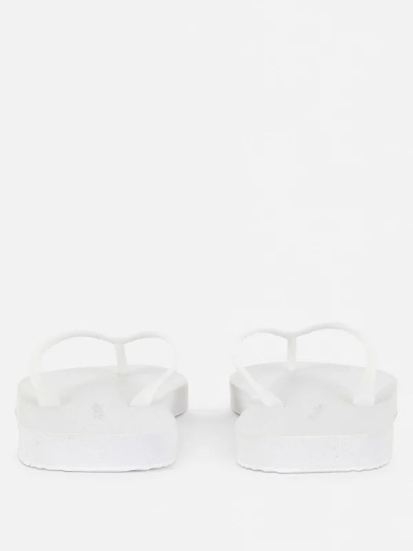 Tongs Plates Essential