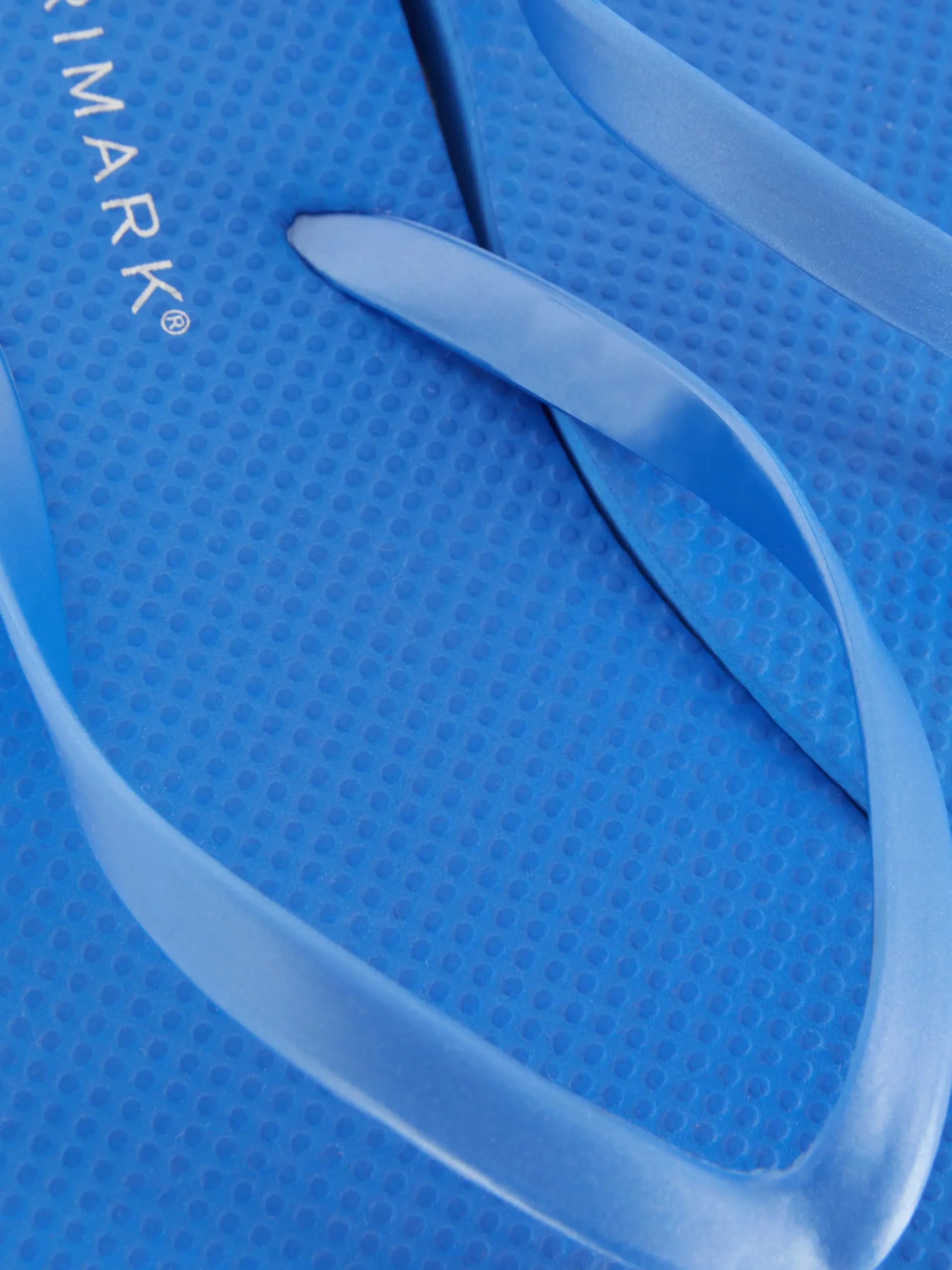 tongs_plates_essential_4-4.webp Tongs Plates Essential