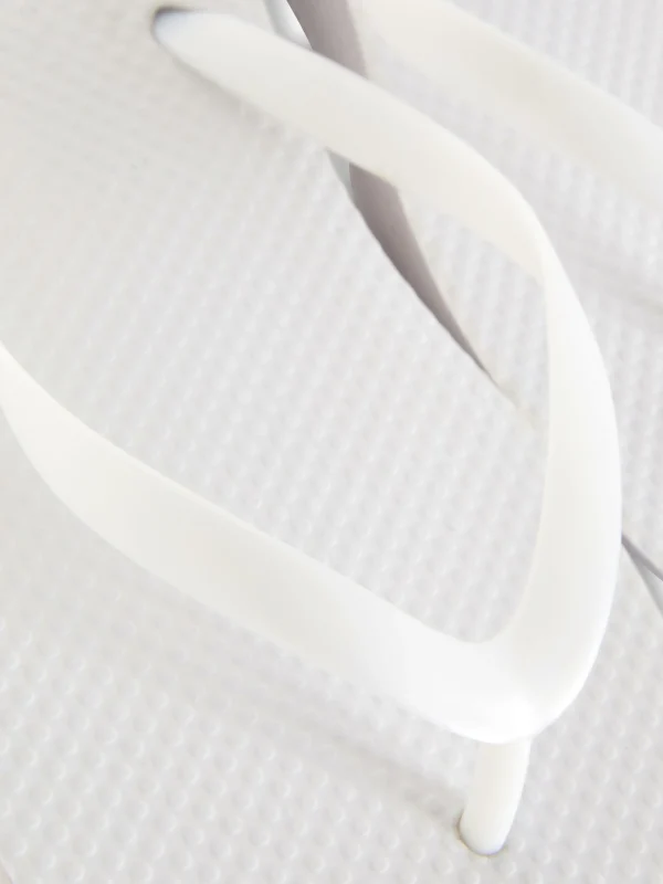 Tongs Plates Essential