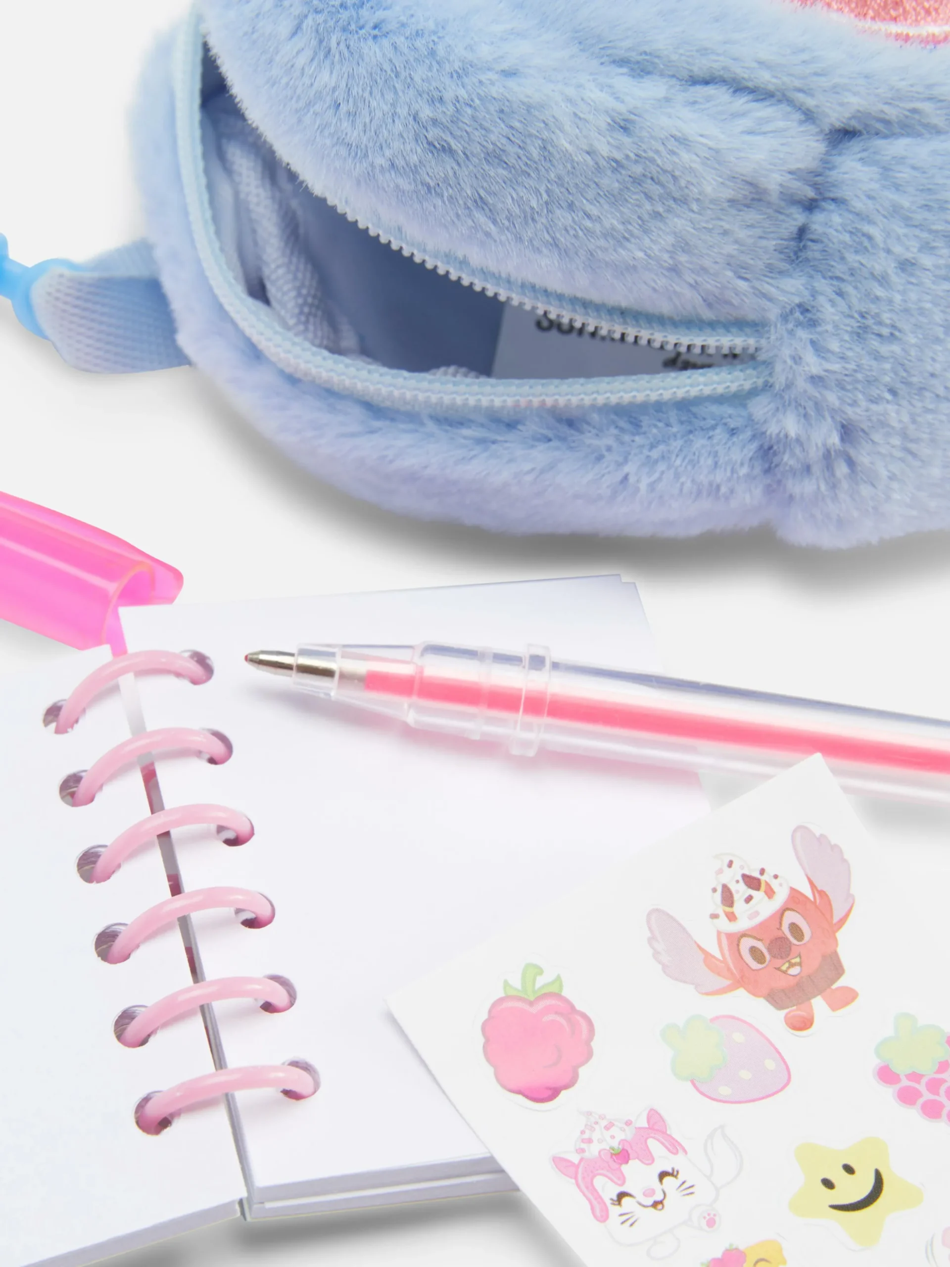 trousse__crayons__clipper_1.webp Trousse à Crayons à Clipper Disney Munchlings Stitch