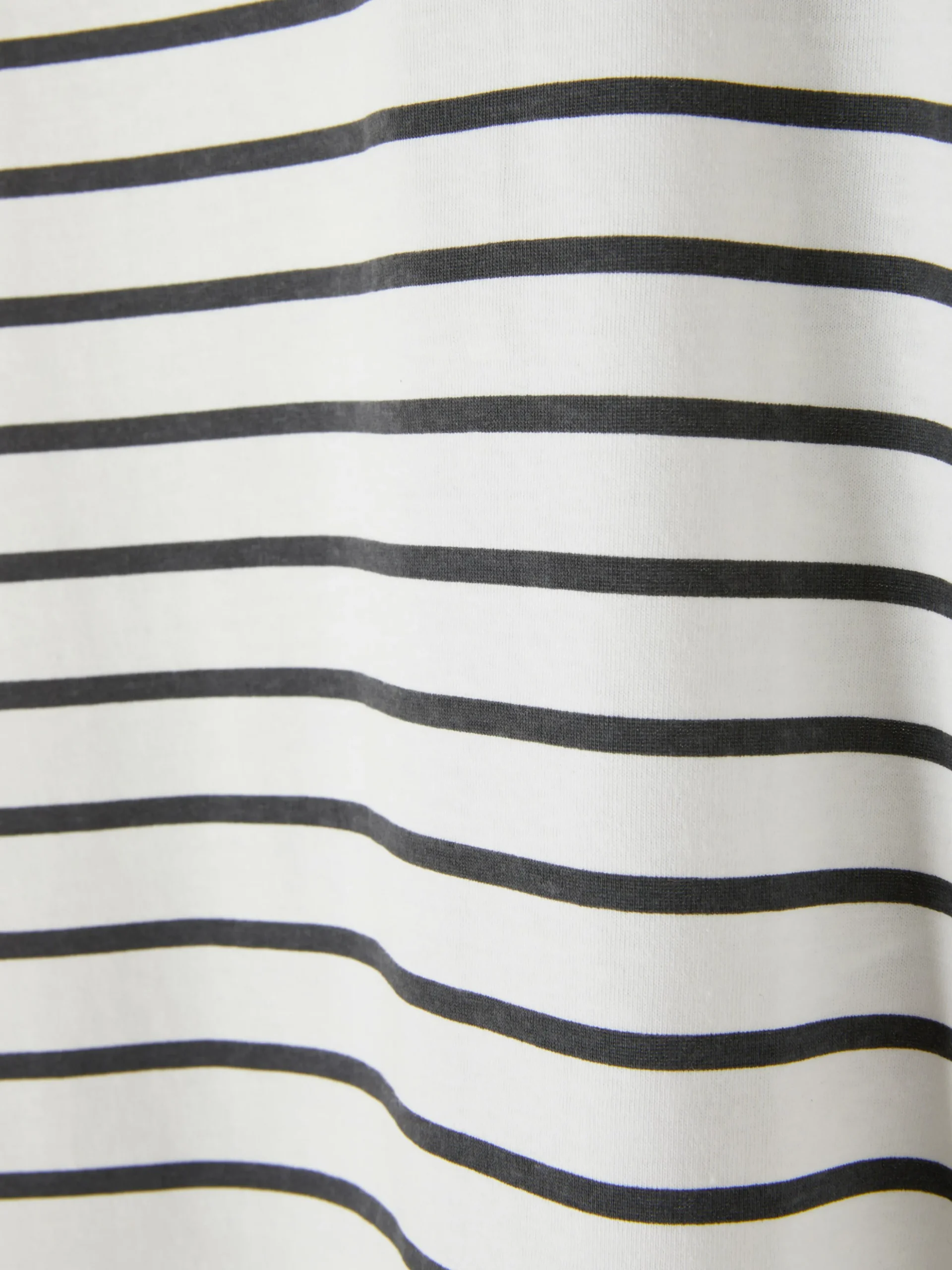 tshirt__manches_courtes_4-1.webp T-shirt à Manches Courtes