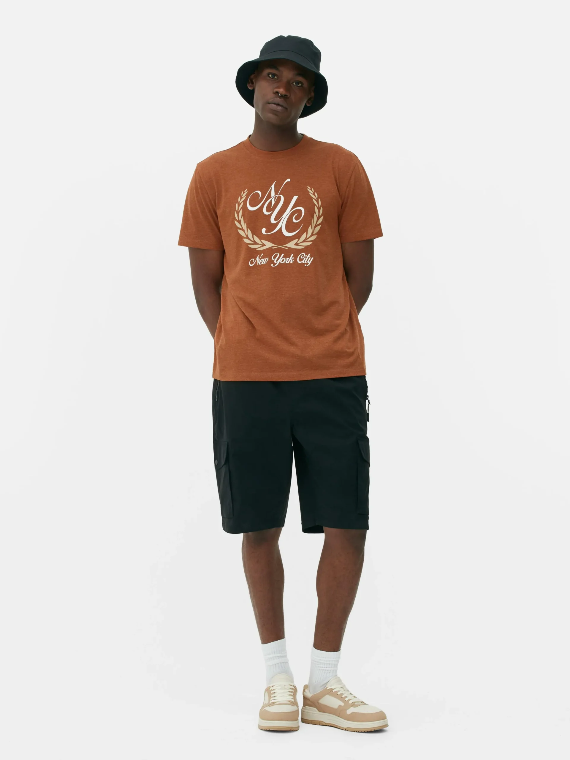 tshirt__motif_armoiries_n_0.webp T-shirt à Motif Armoiries New York City