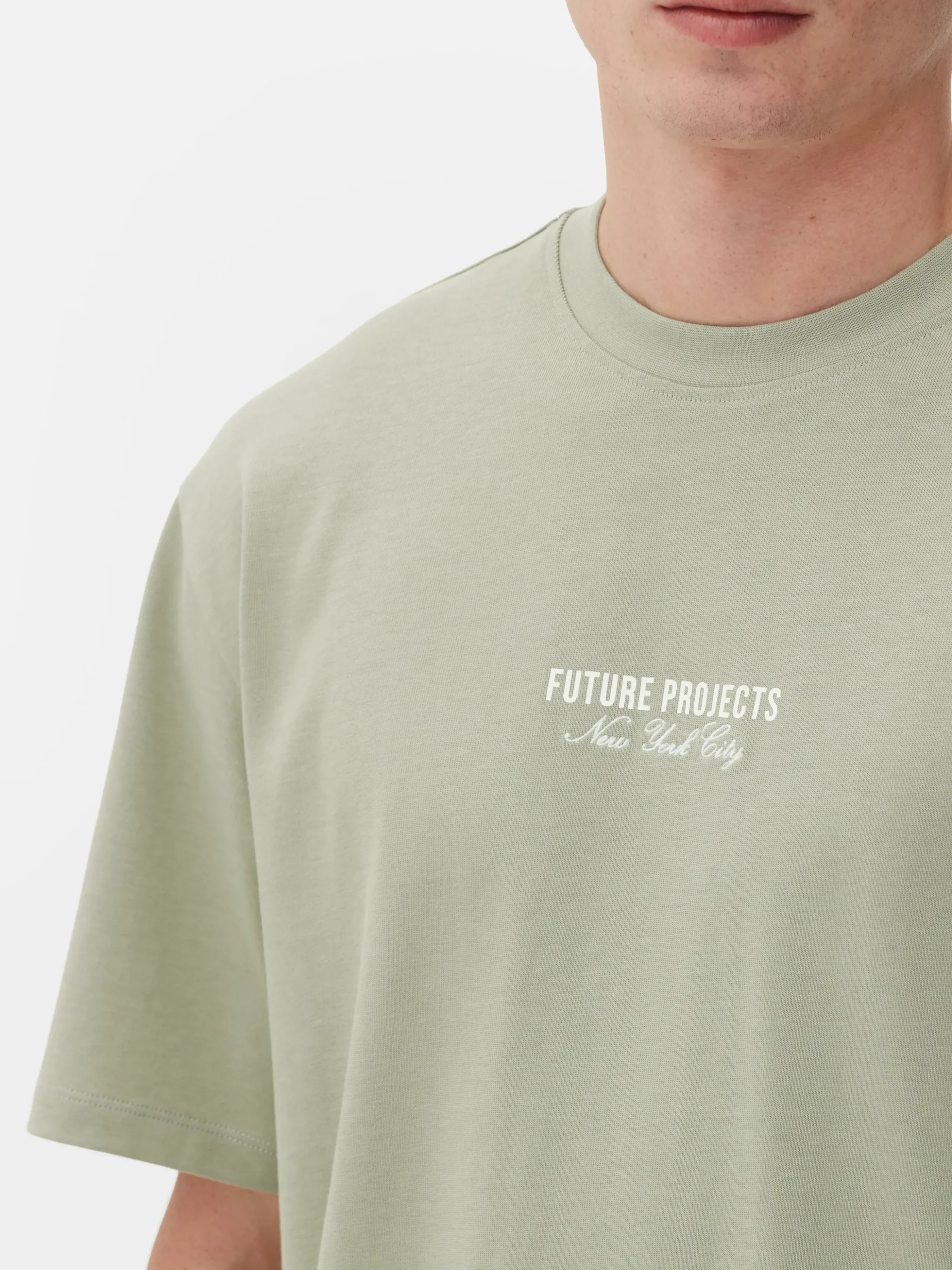 tshirt_brod_future_projec_2-1.webp T-shirt Brodé Future Projects