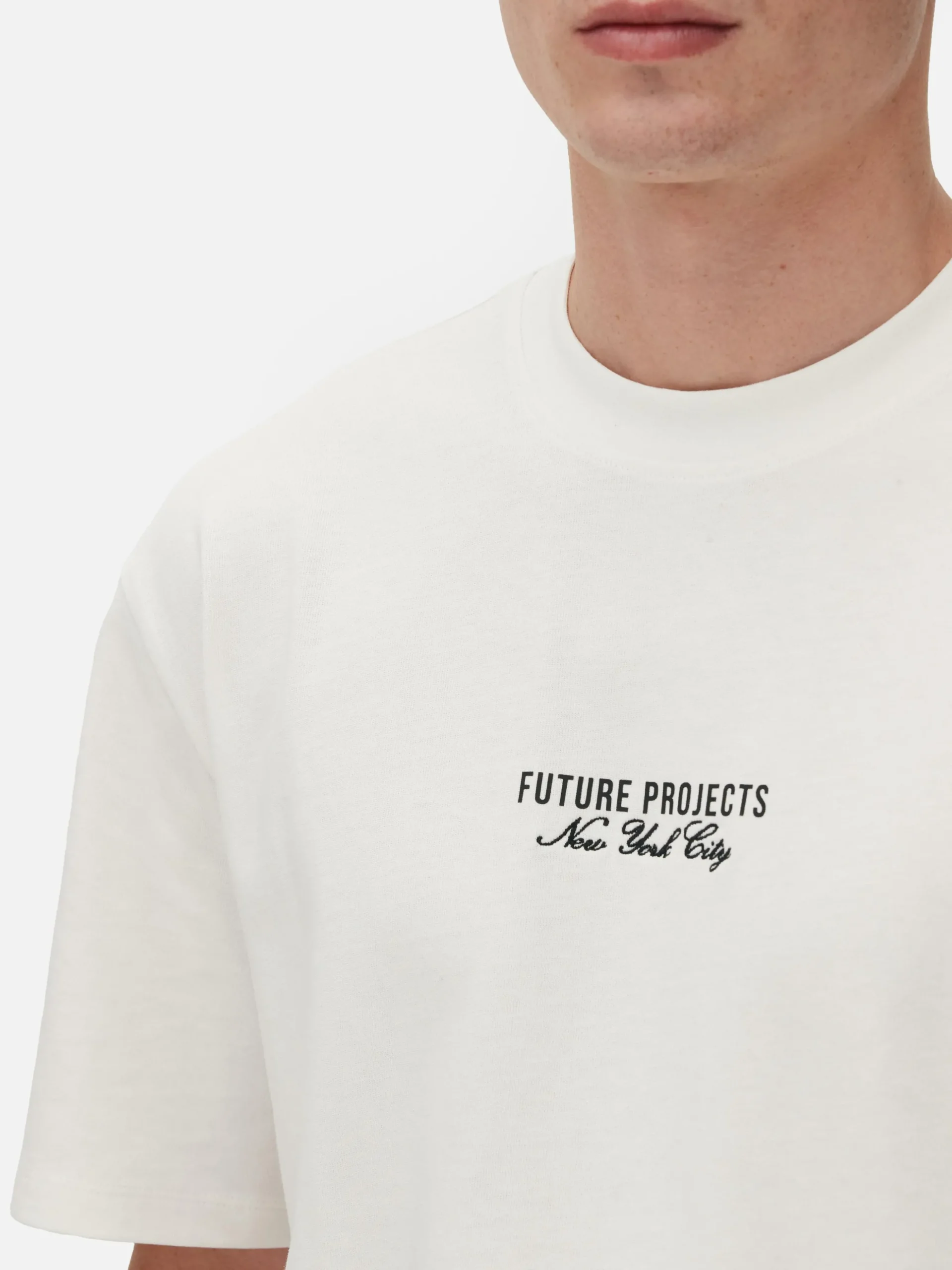 tshirt_brod_future_projec_2-2.webp T-shirt Brodé Future Projects