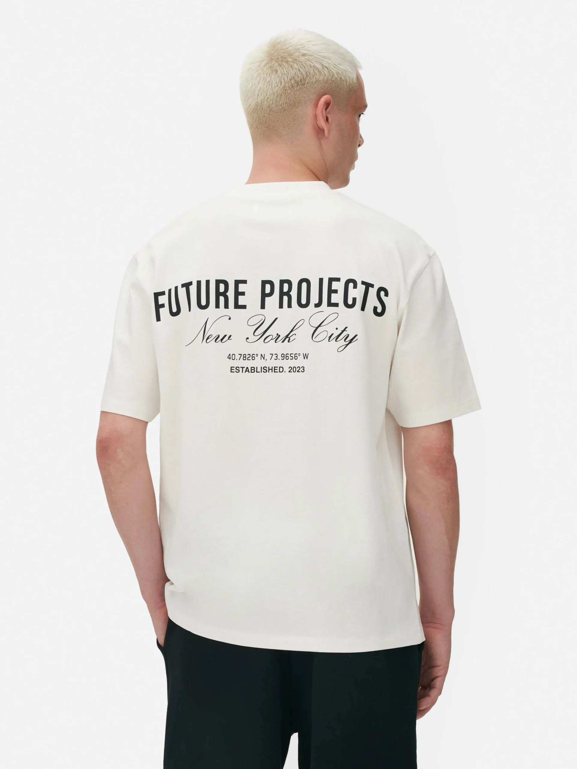 tshirt_brod_future_projec_3-2.webp T-shirt Brodé Future Projects