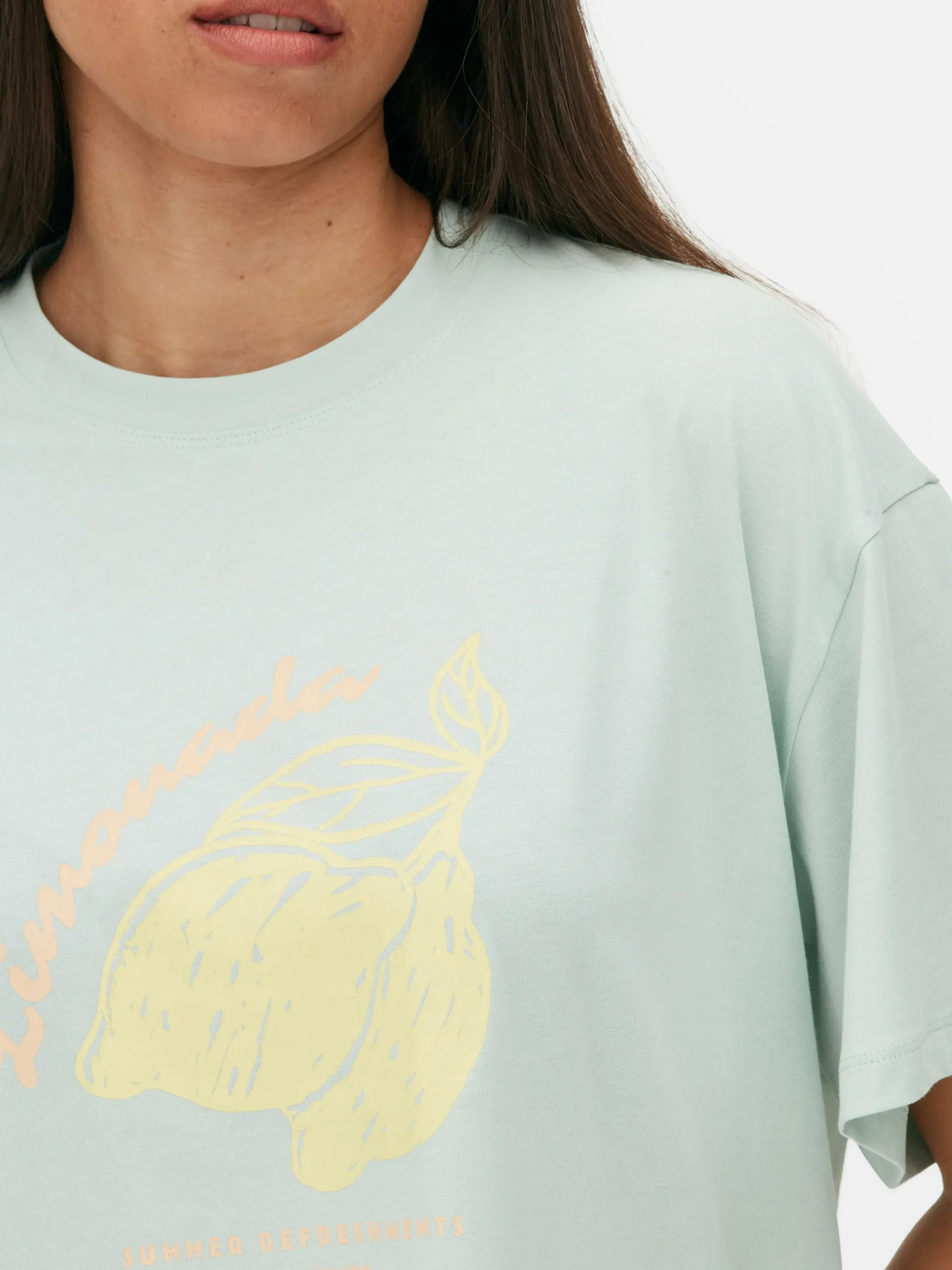 tshirt_coupe_droite__moti_2-1.webp T-shirt Coupe Droite à Motif Graphique