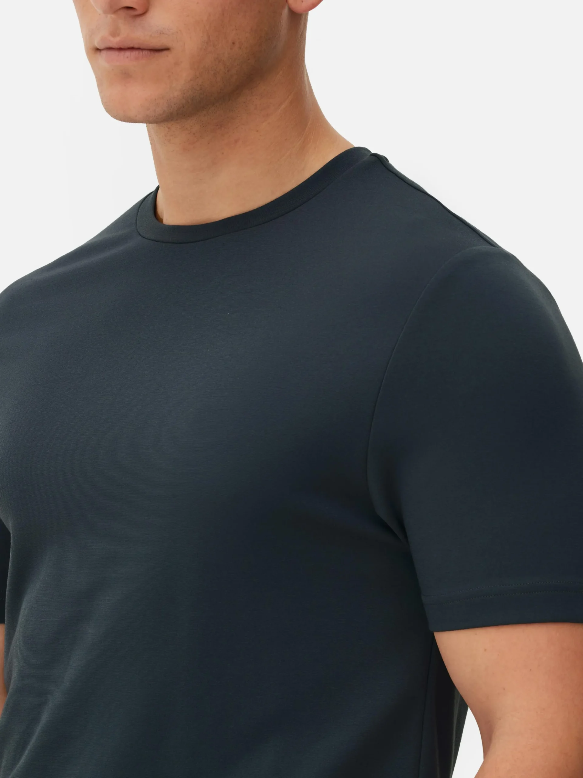 tshirt_coupe_slim_kem_2.webp T-shirt Coupe Slim Kem