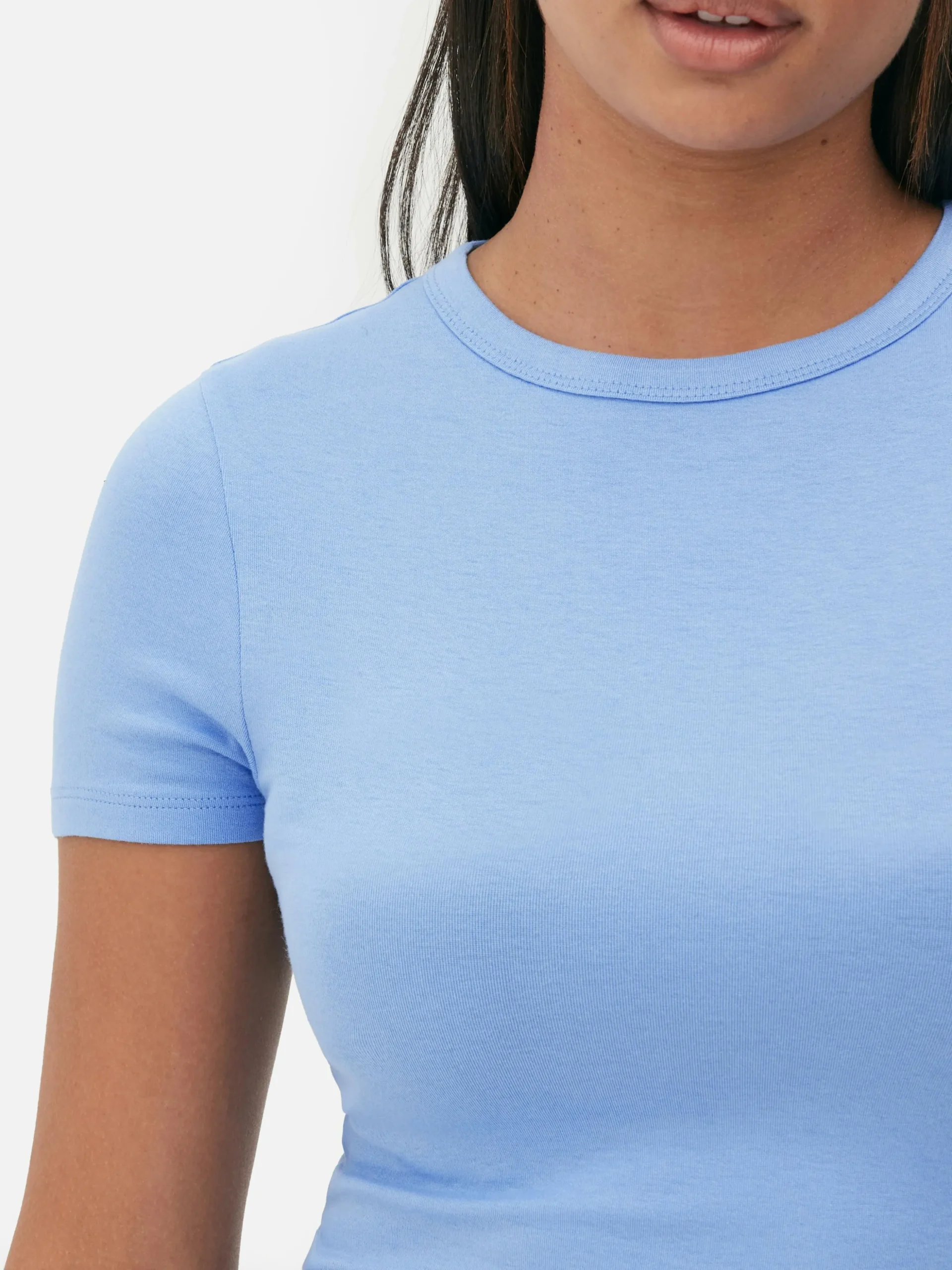 tshirt_court__manches_cou_2.webp T-shirt Court à Manches Courtes