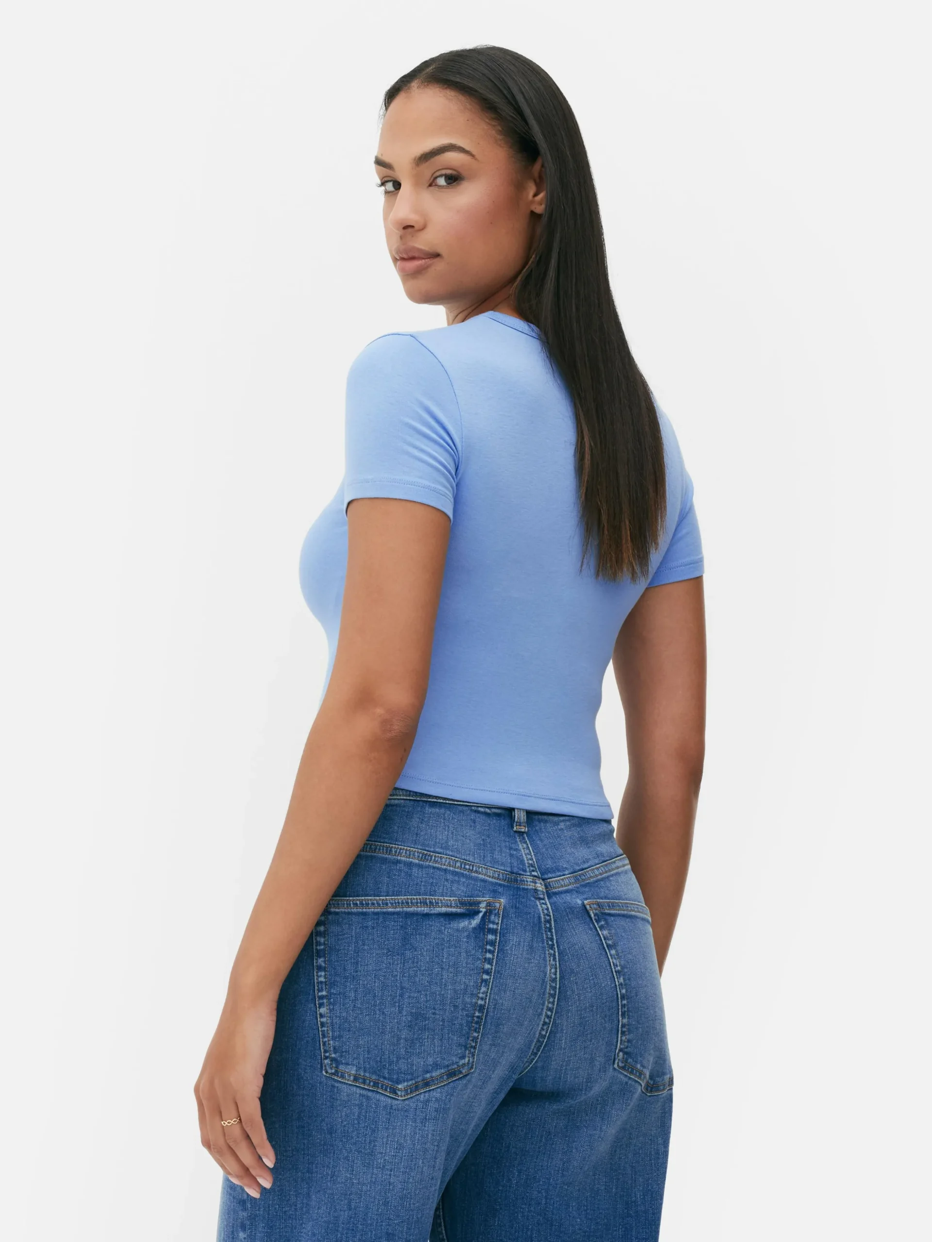 tshirt_court__manches_cou_3.webp T-shirt Court à Manches Courtes