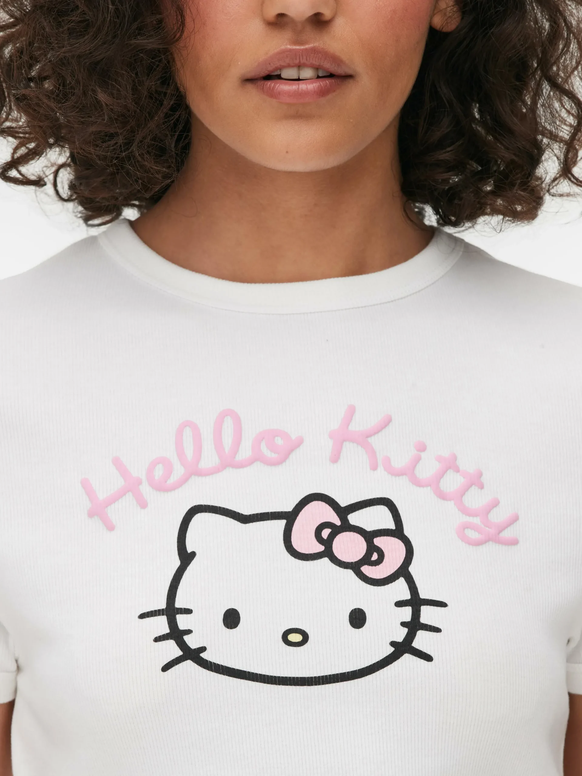 tshirt_court_de_pyjama_he_2.webp T-shirt Court De Pyjama Hello Kitty