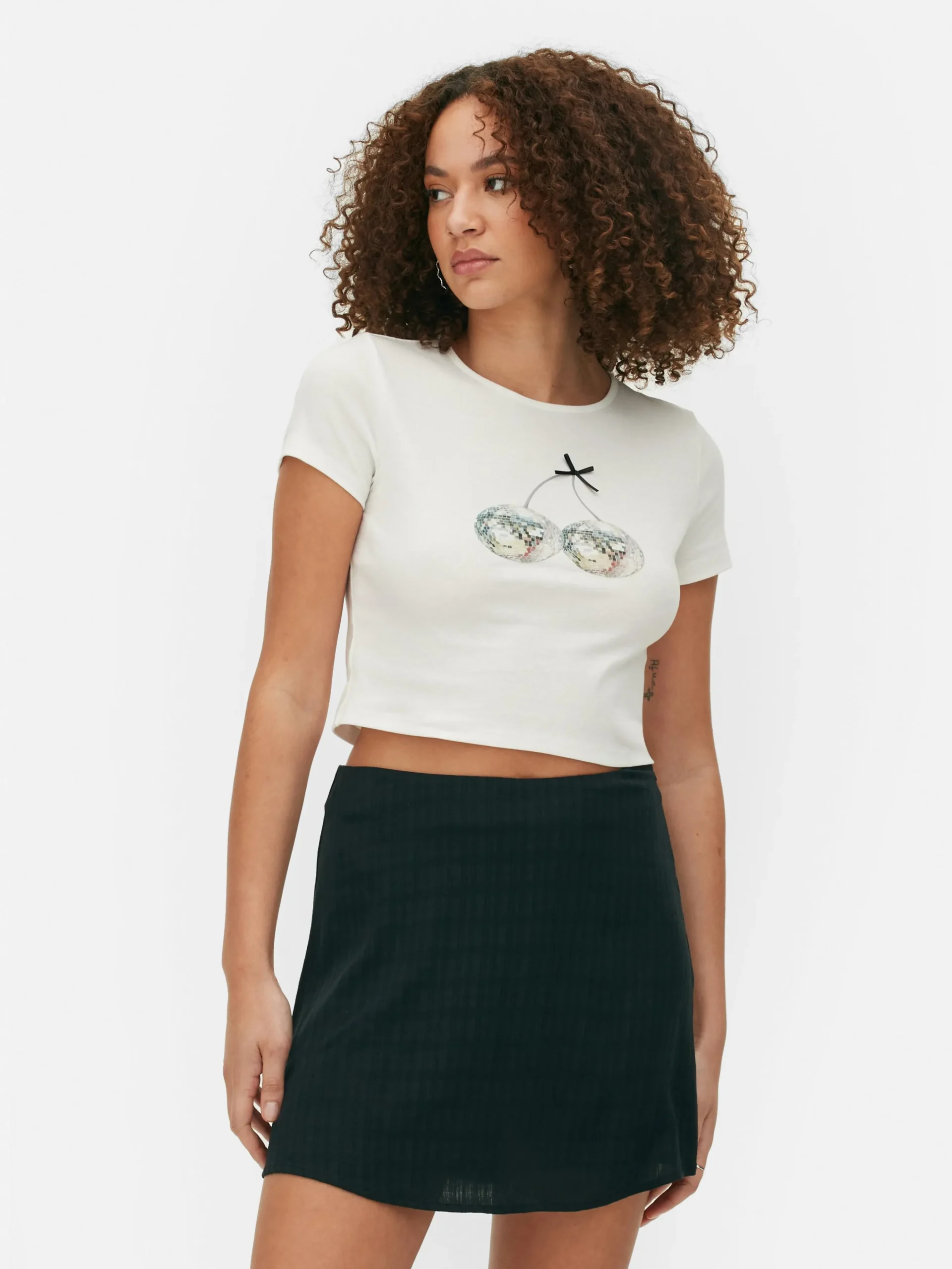 tshirt_court_graphique_1.webp T-shirt Court Graphique