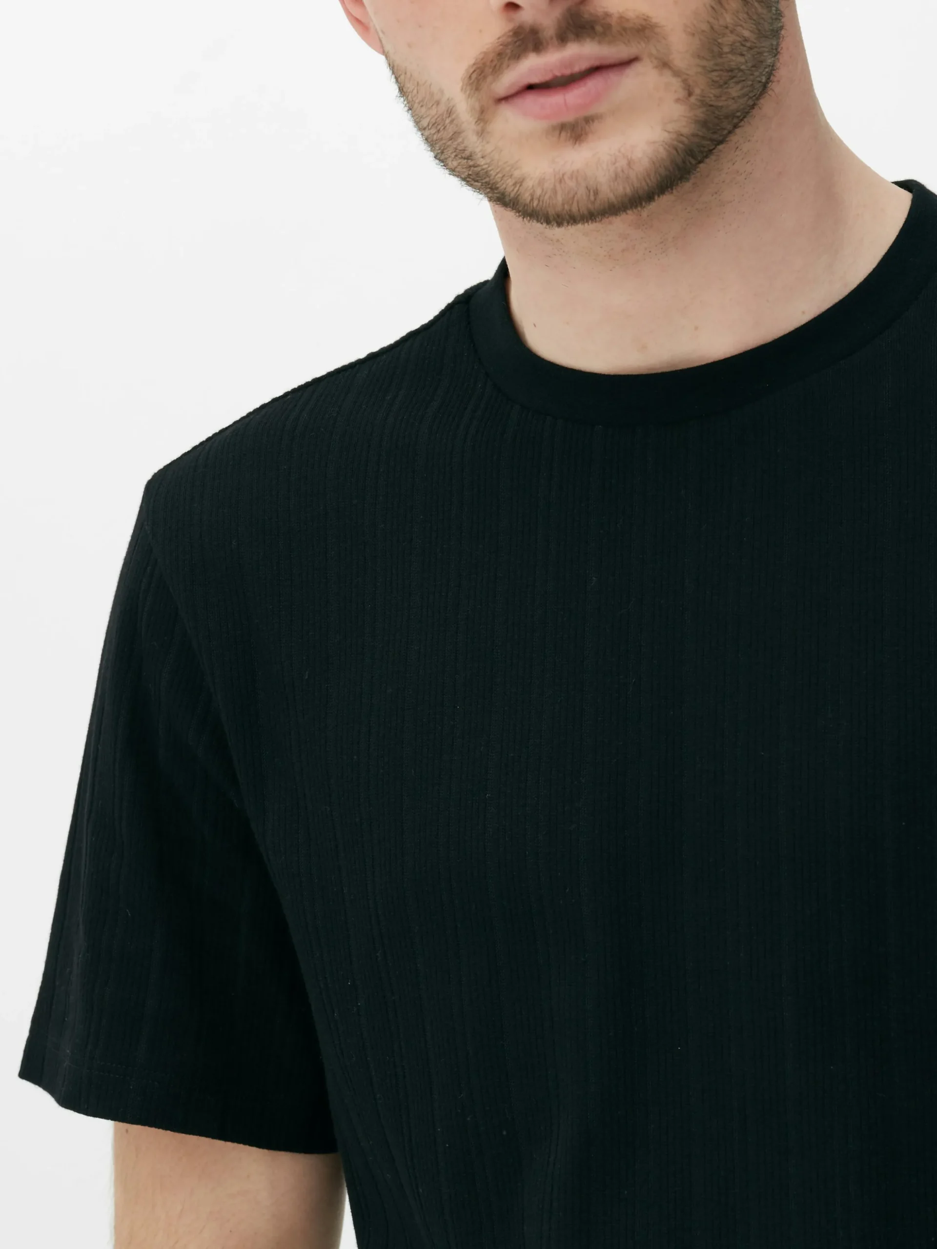 tshirt_ctel__col_rasducou_2.webp T-shirt Côtelé à Col Ras-du-cou