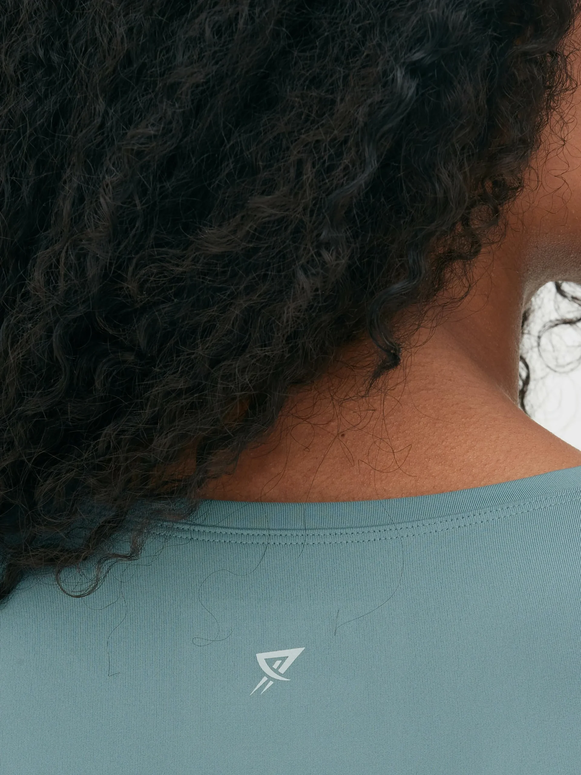 tshirt_de_sport__col_rasd_2.webp T-shirt De Sport à Col Ras-du-cou