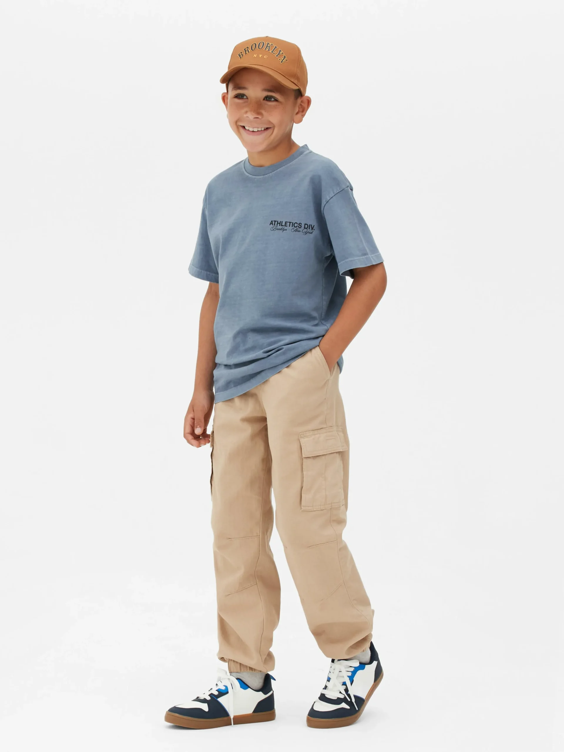 tshirt_de_sport_graphique_0-1.webp T-shirt De Sport Graphique à Manches Courtes