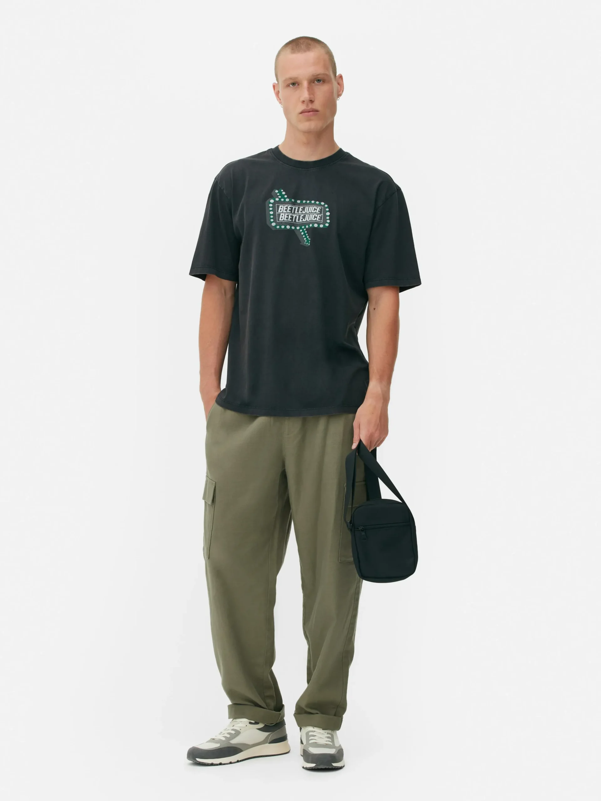 tshirt_effet_dlav_beetlej_0.webp T-shirt Effet Délavé Beetlejuice