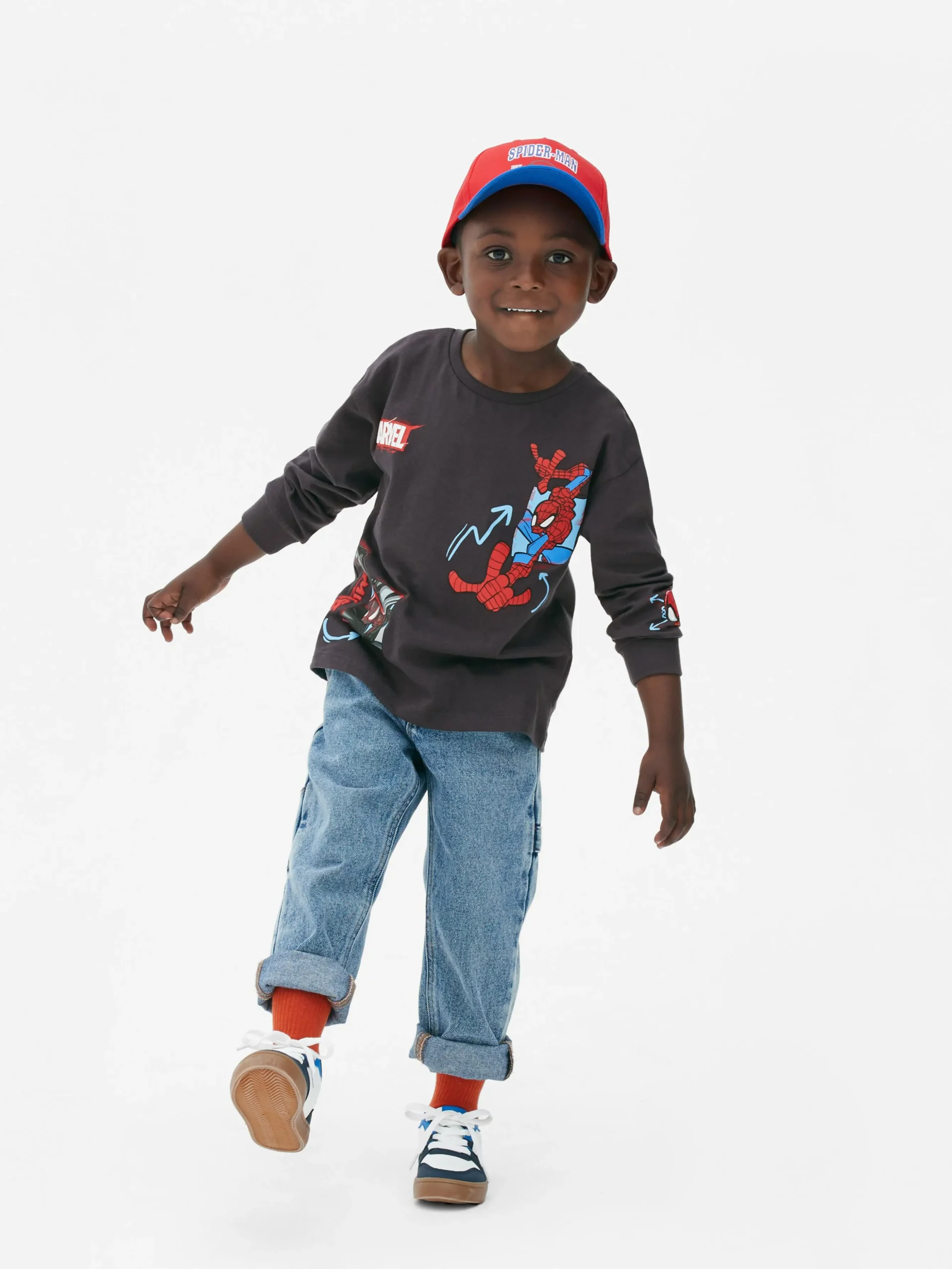 tshirt_graphique__manches_0-1.webp T-shirt Graphique à Manches Longues MARVEL Avengers