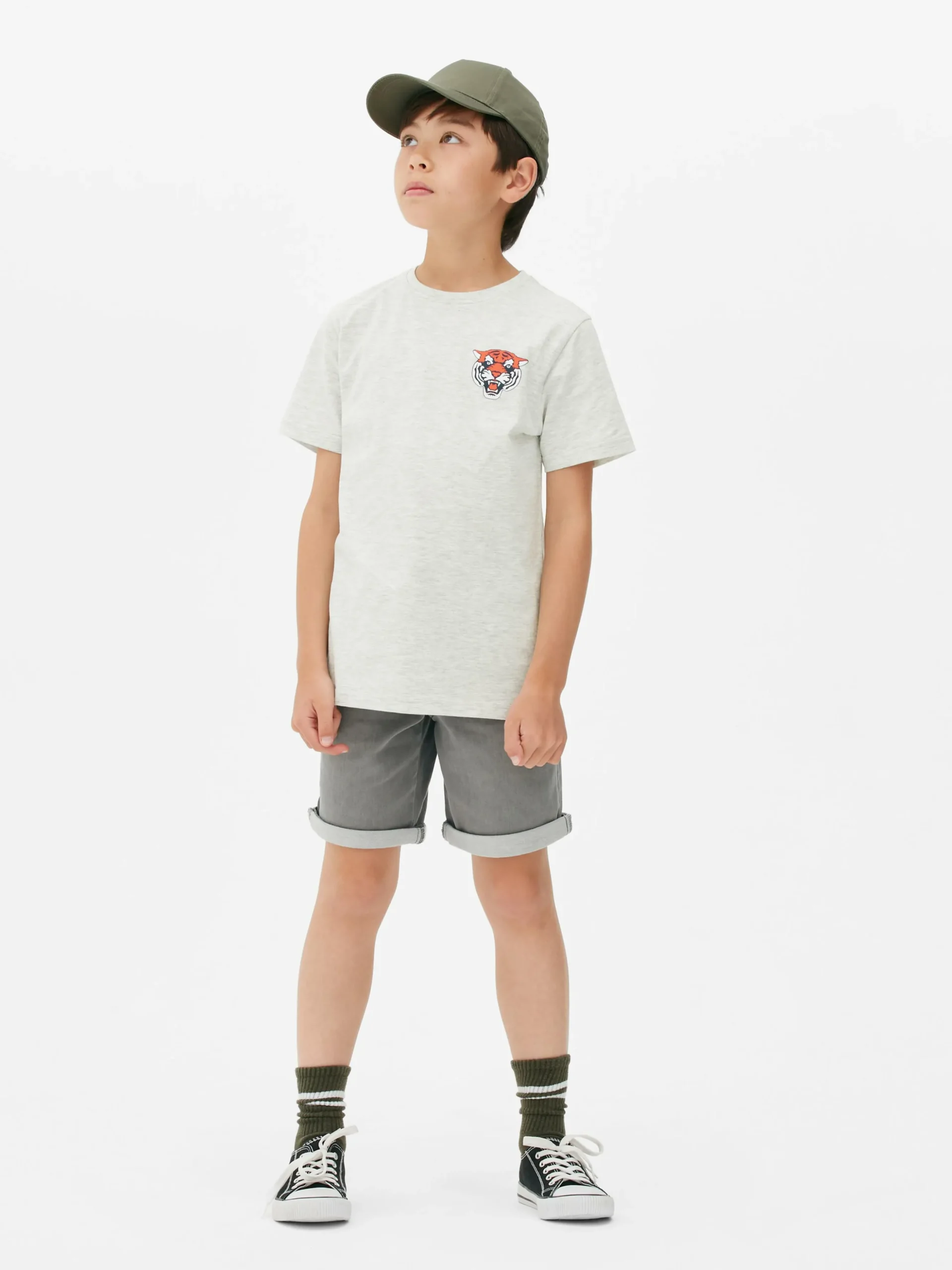 tshirt_graphique__manches_0-5.webp T-shirt Graphique à Manches Courtes