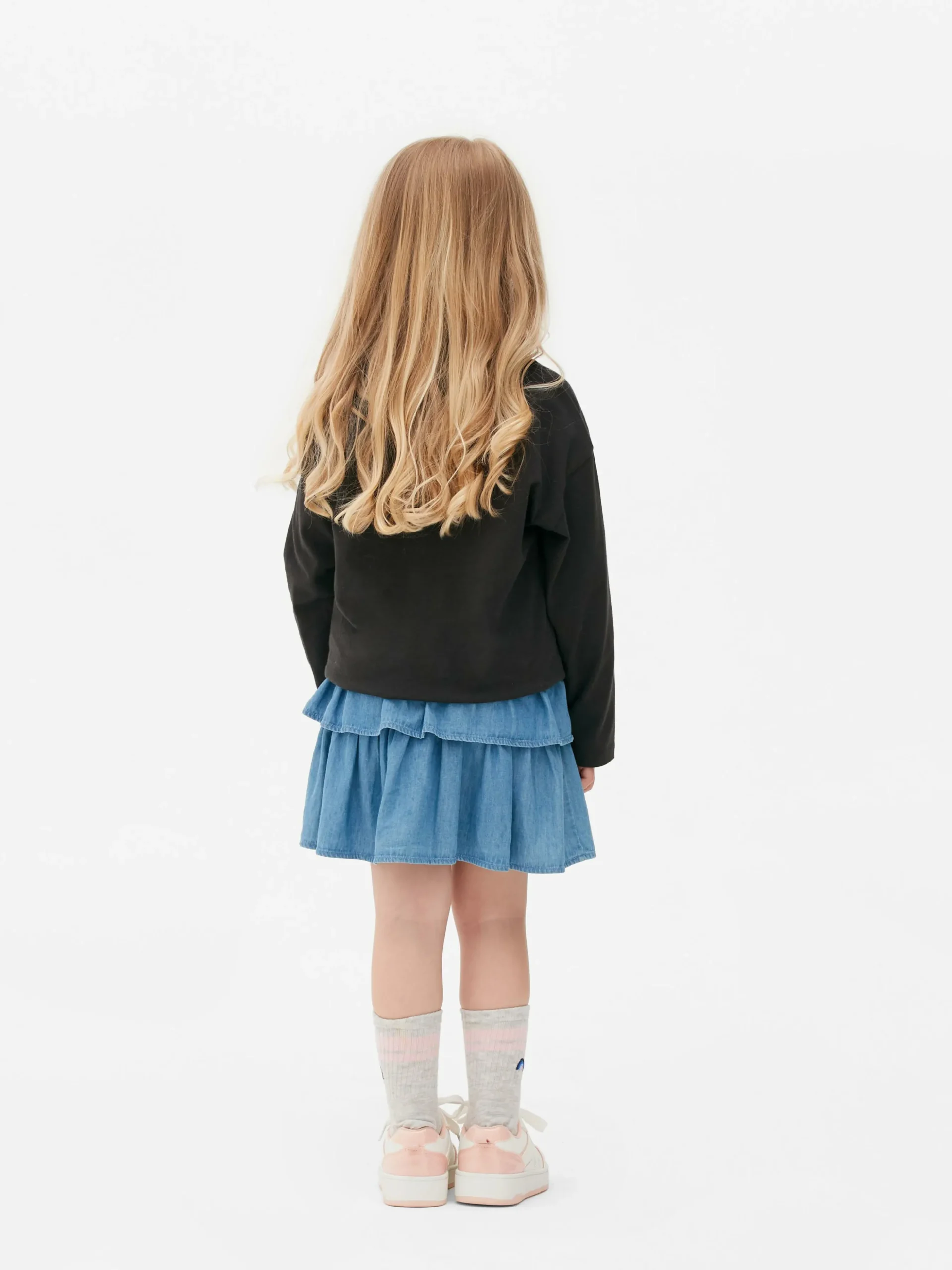 tshirt_graphique_barbie___1.webp T-shirt Graphique Barbie à Manches Longues