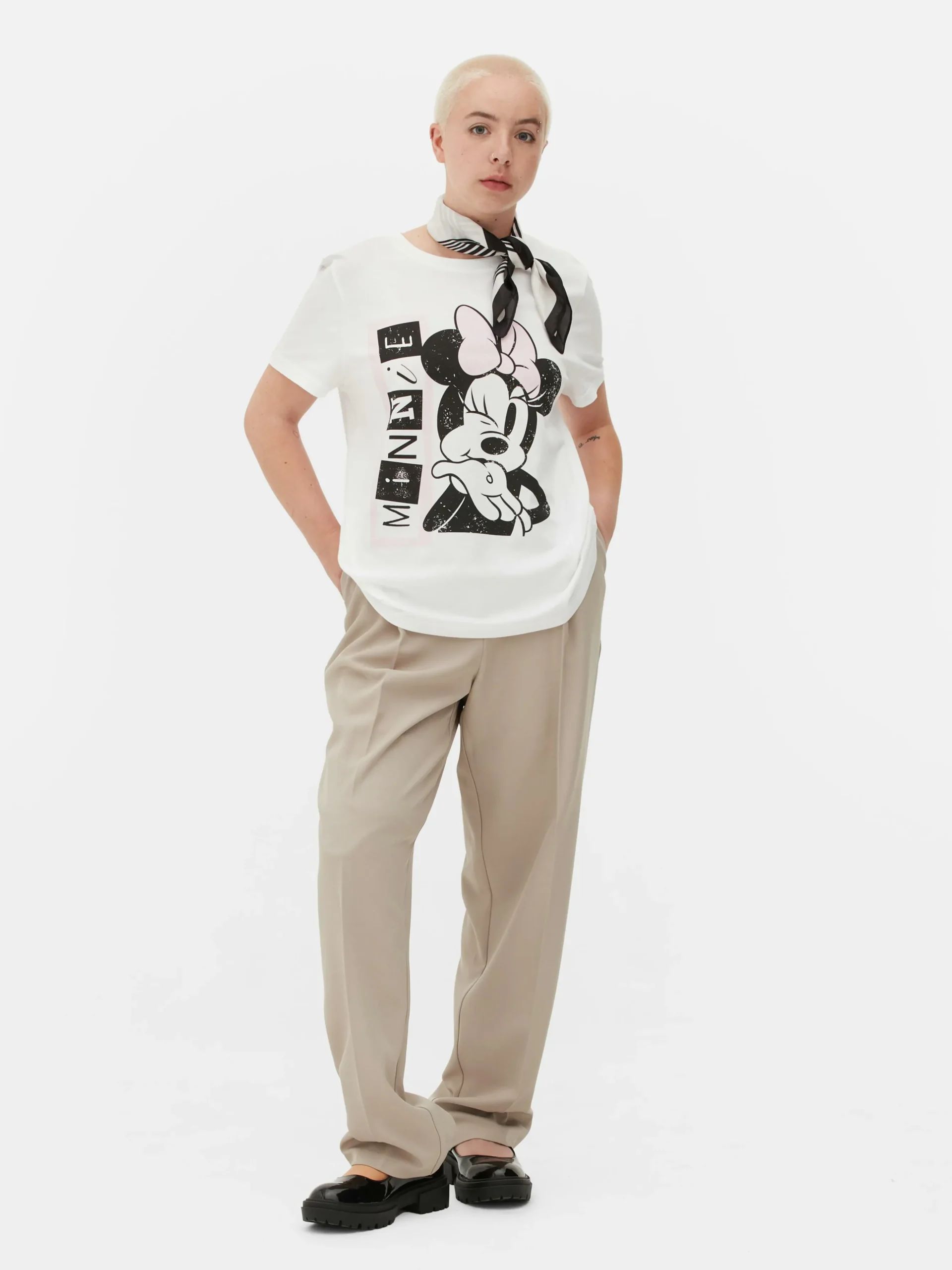 tshirt_graphique_disney_m_0.webp T-shirt Graphique Disney Minnie Mouse