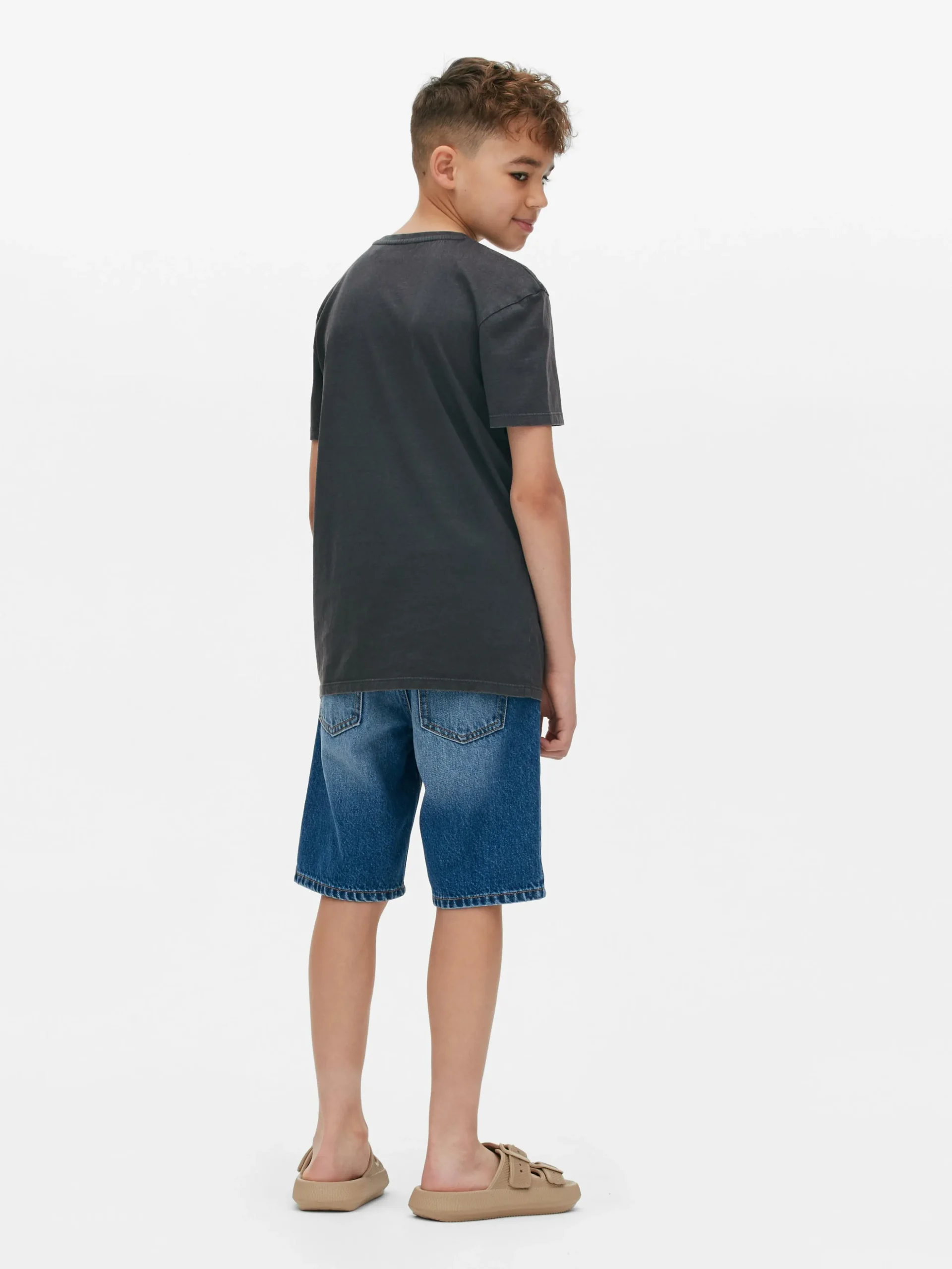 tshirt_graphique_nba_gold_1.webp T-shirt Graphique NBA Golden State Warriors