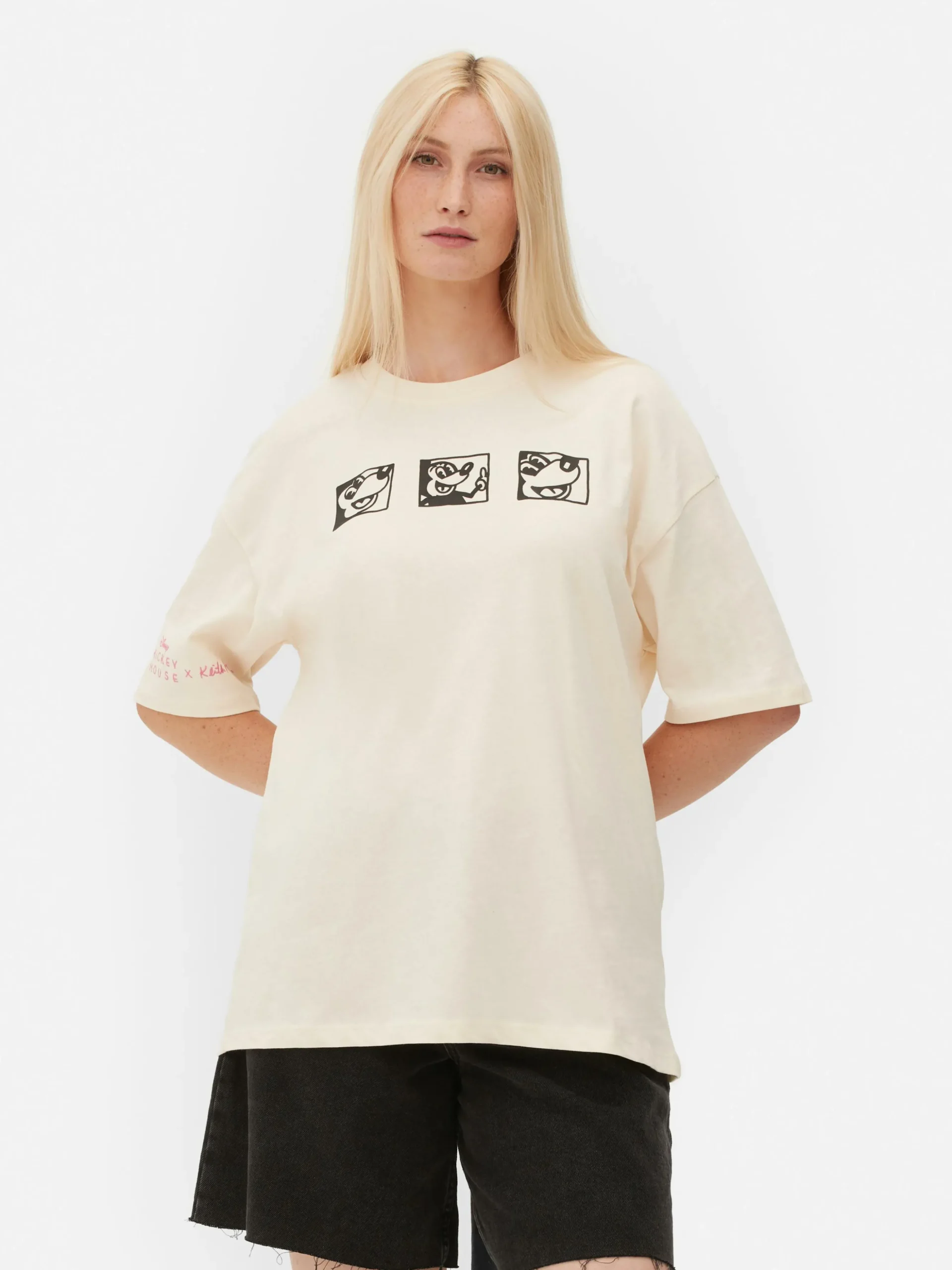 tshirt_oversize_disney_mi_1.webp T-shirt Oversize Disney Mickey Mouse X Keith Haring