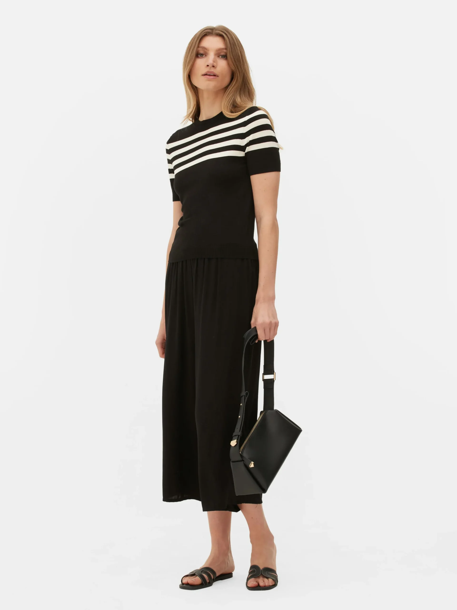 tshirt_tricot__manches_co_0.webp T-shirt Tricoté à Manches Courtes