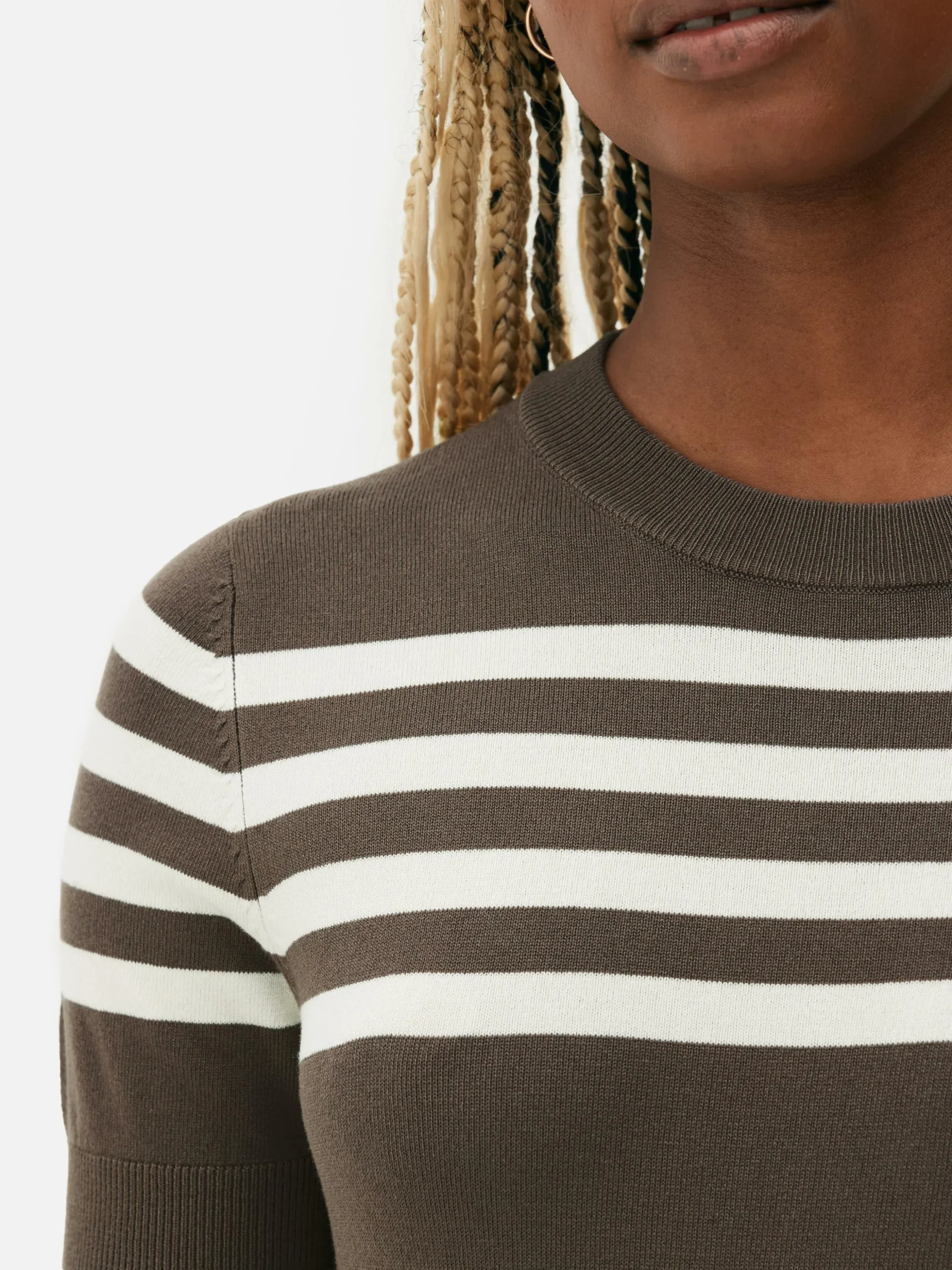 tshirt_tricot__manches_co_2-1.webp T-shirt Tricoté à Manches Courtes