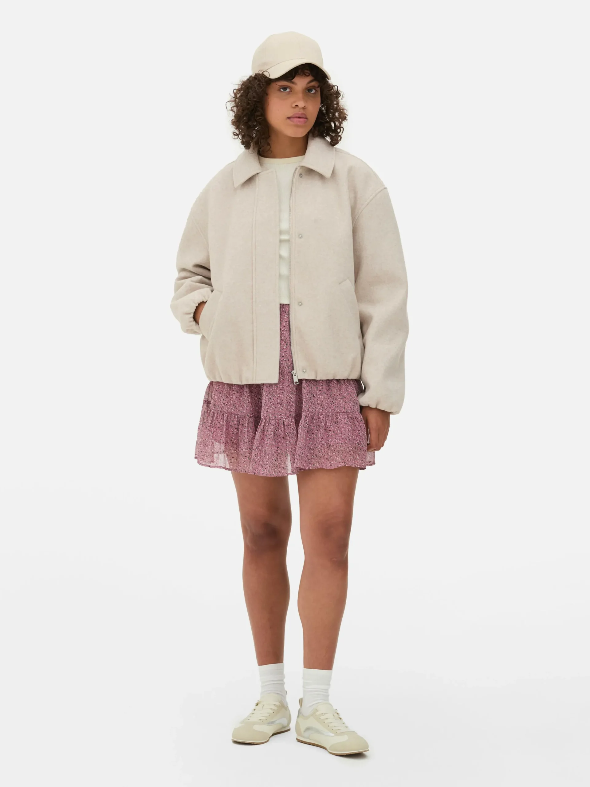 veste__ourlet_boule_1-1.webp Veste à Ourlet Boule