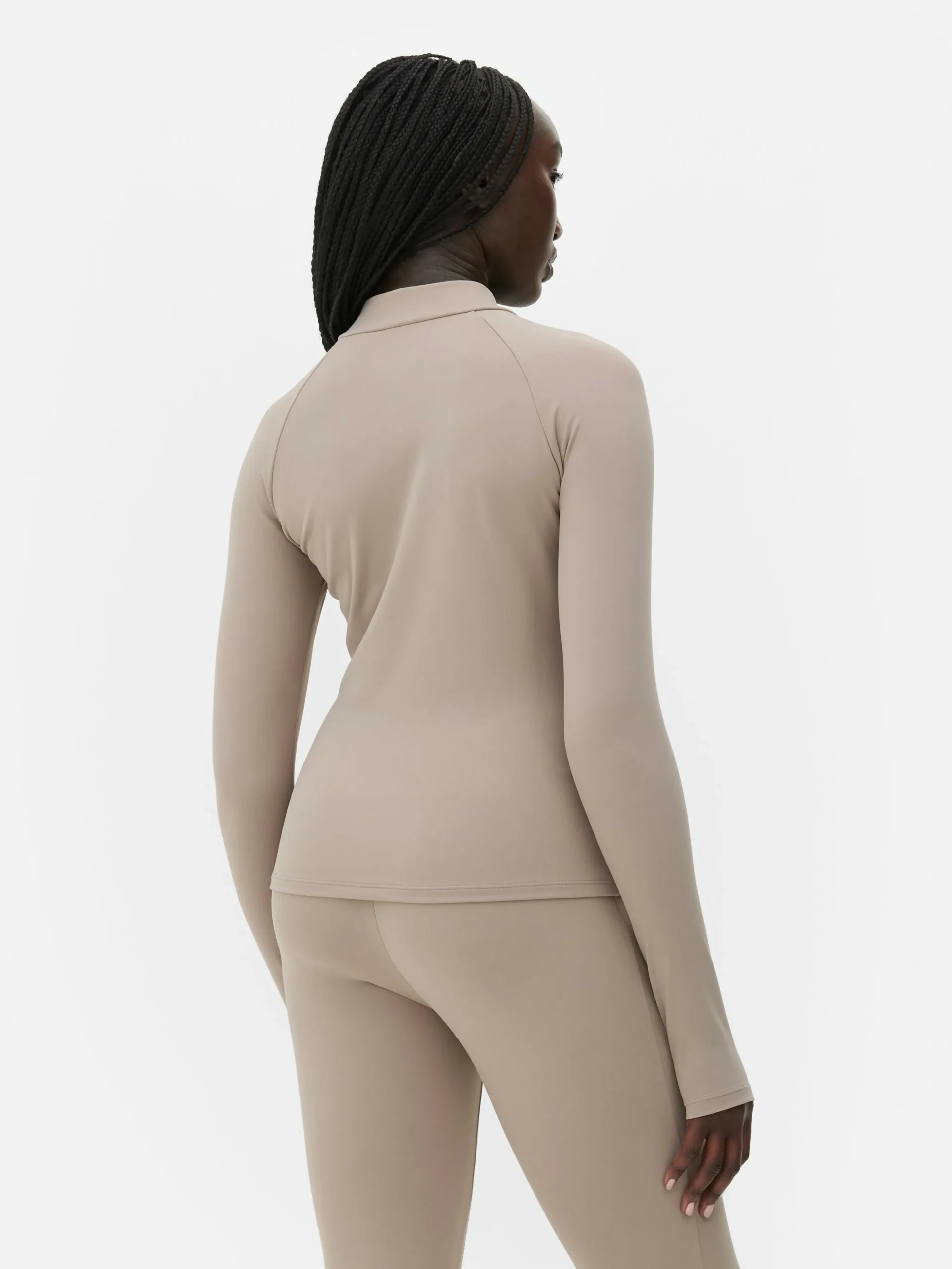 veste_de_sport_souple_zip_3-1.webp Veste De Sport Souple Zippée Rita Ora