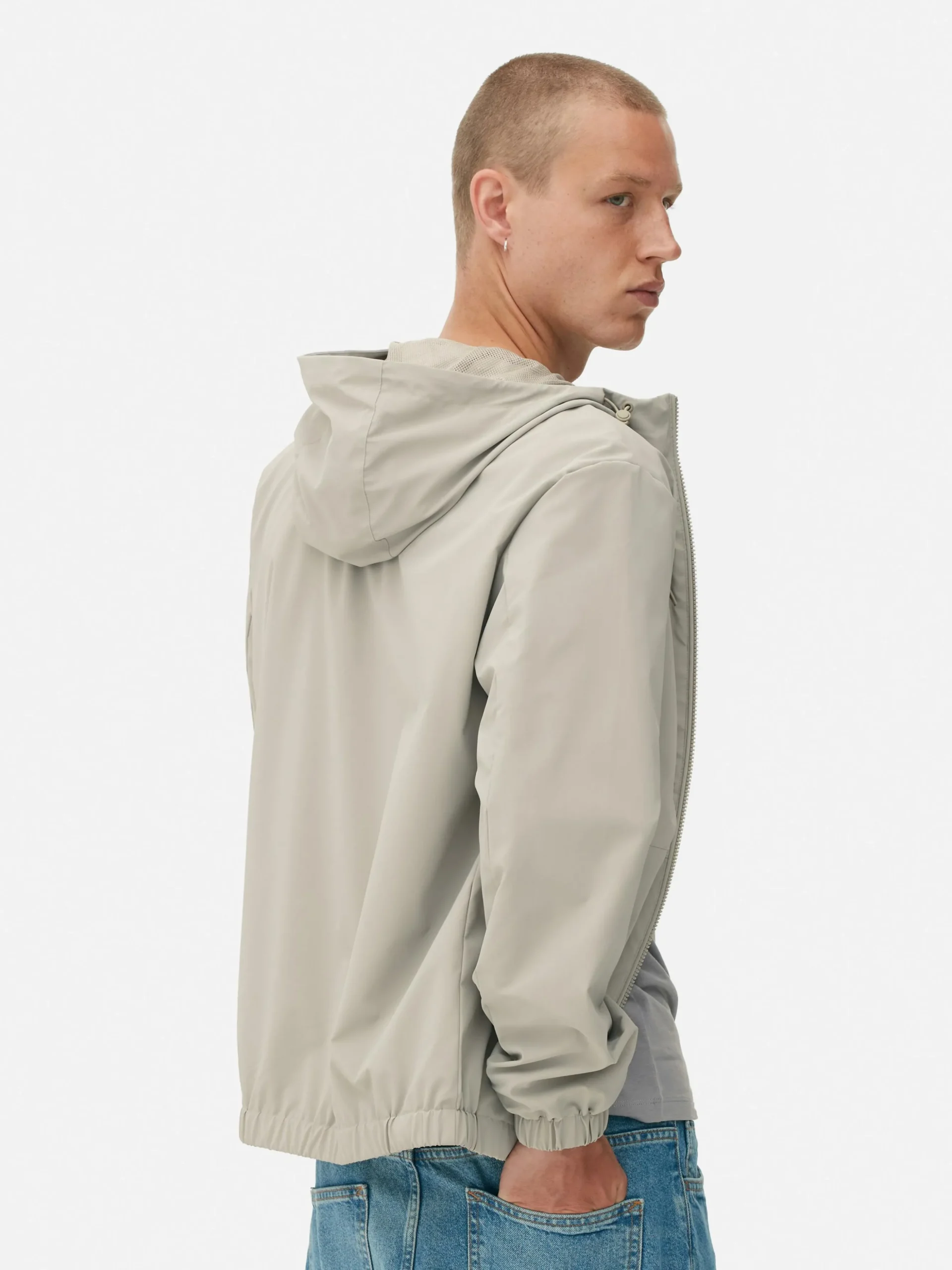 veste_de_survtement__capu_3.webp Veste De Survêtement à Capuche