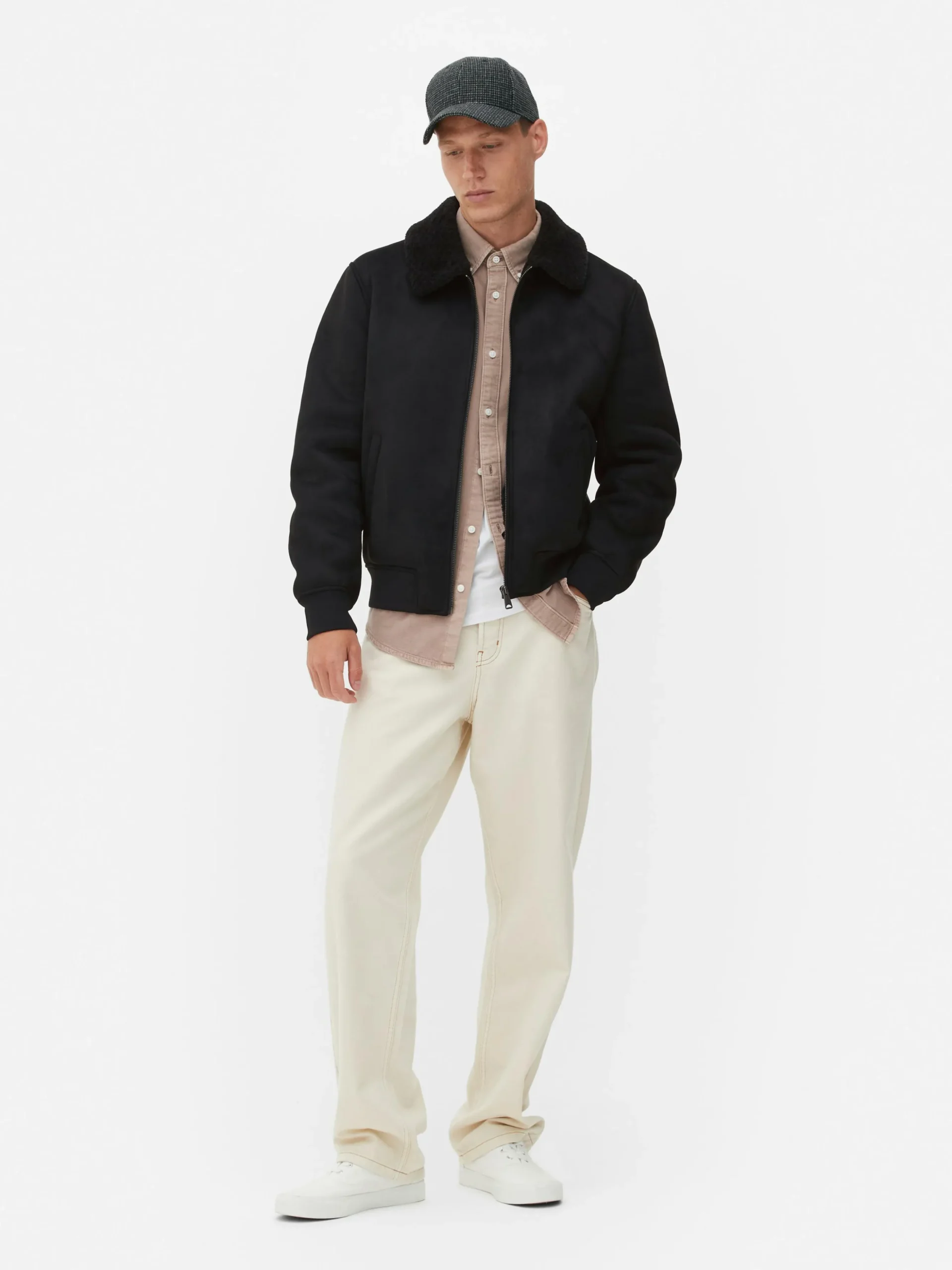 veste_en_sudine__col_effe_1.webp Veste En Suédine à Col Effet Mouton Retourné