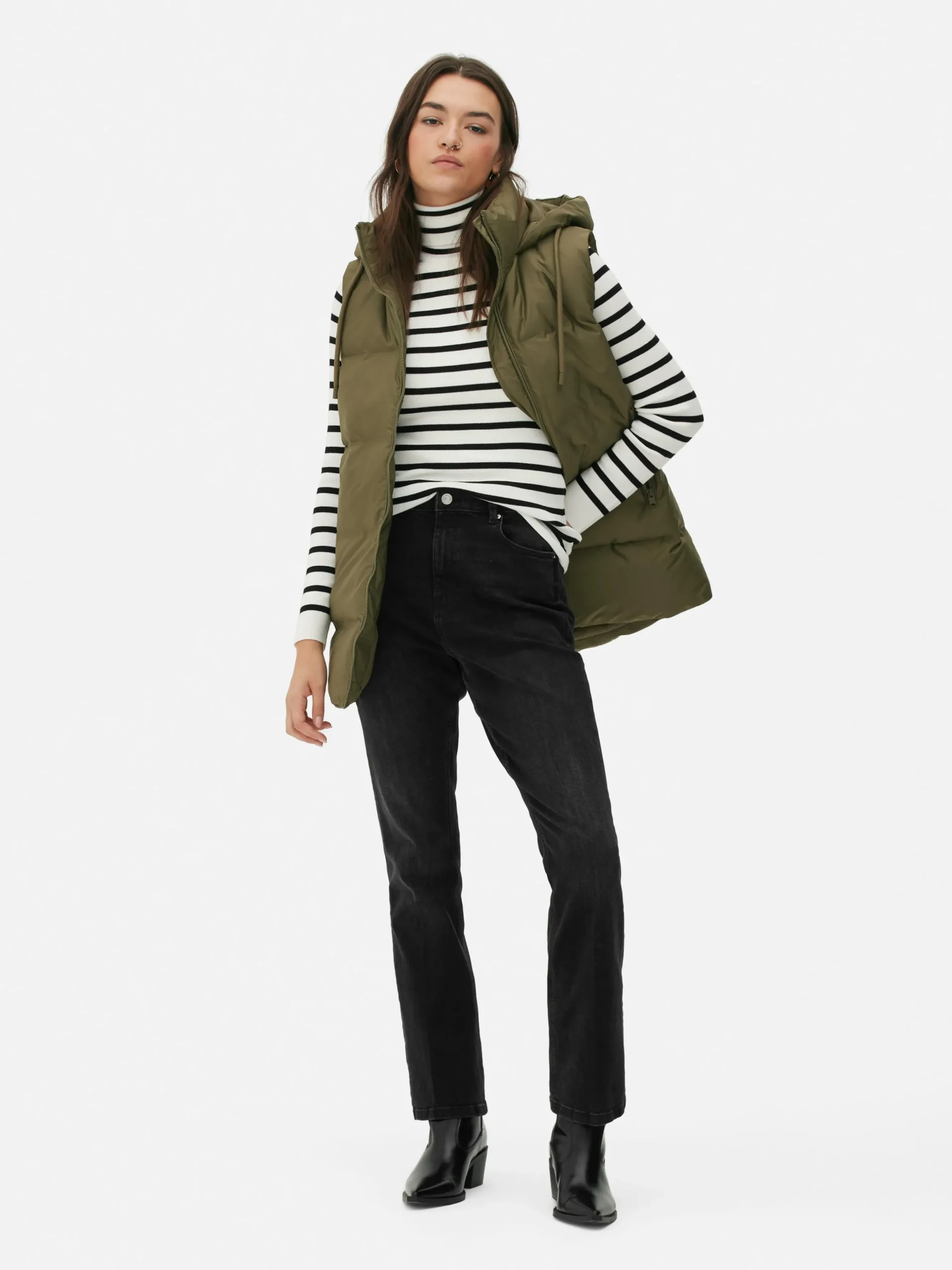 veste_sans_manches_matela_0-1.webp Veste Sans Manches Matelassée à Capuche