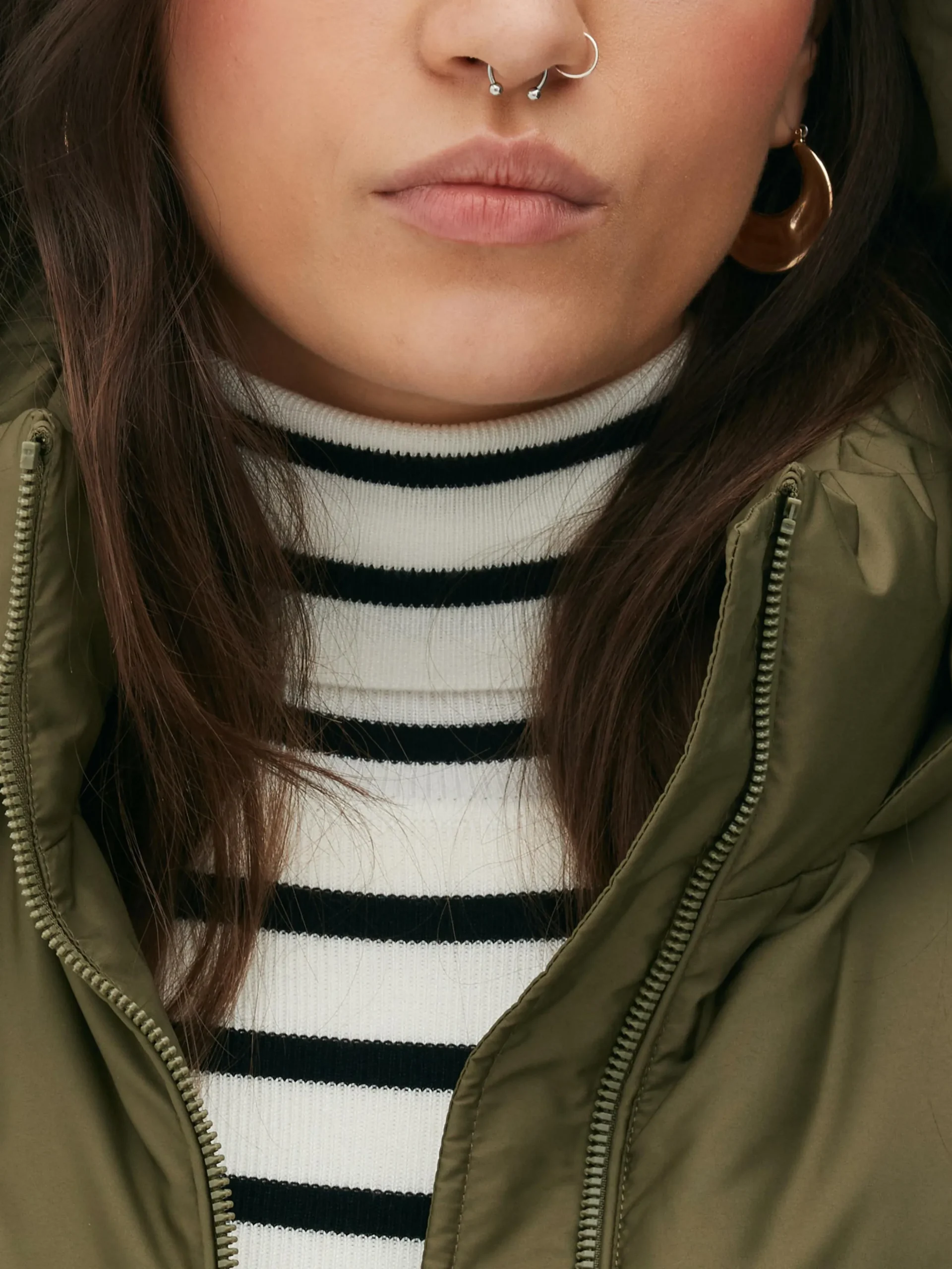 veste_sans_manches_matela_2-1.webp Veste Sans Manches Matelassée à Capuche