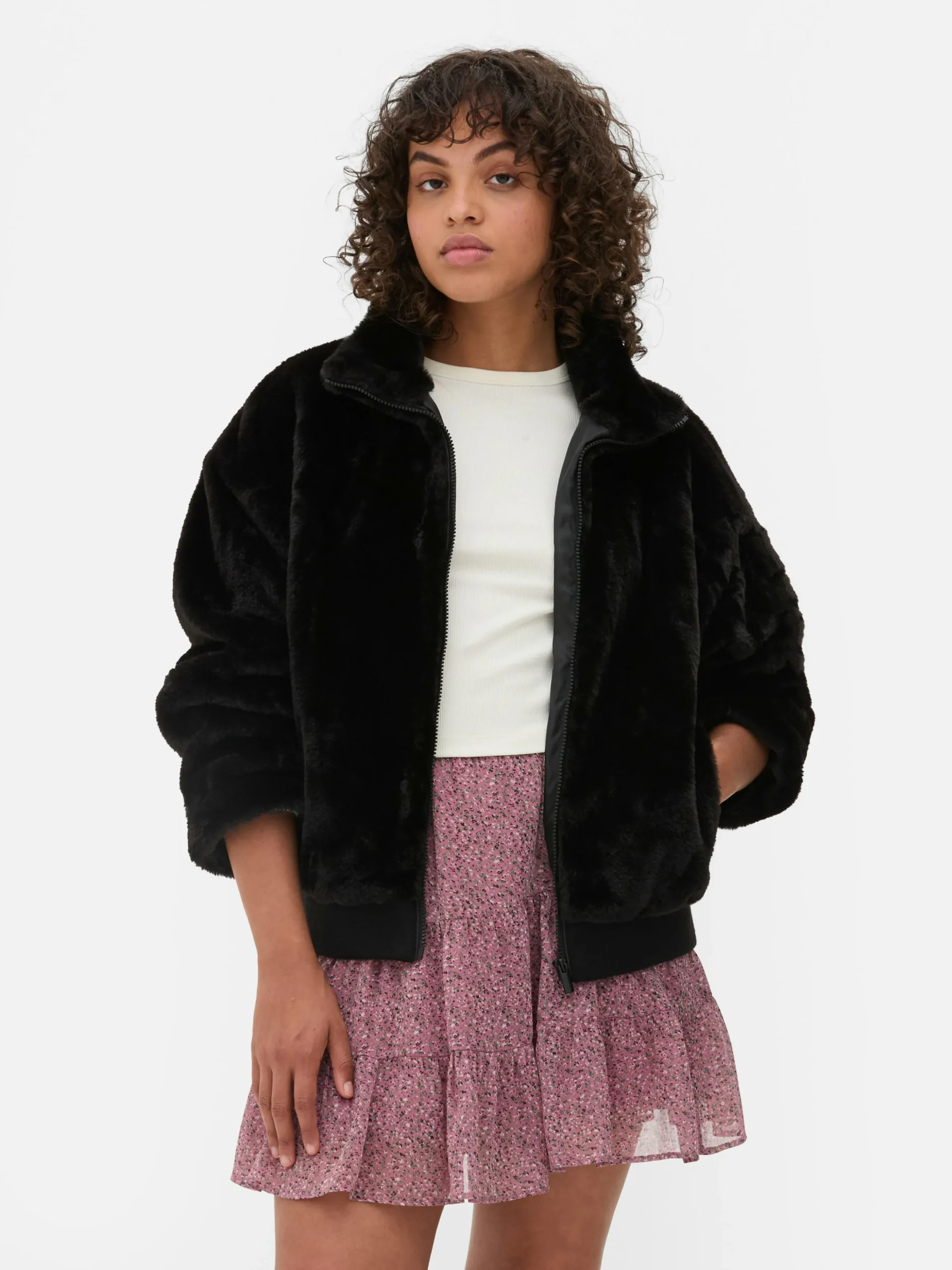 veste_zippe_en_fausse_fou_0-1.webp Veste Zippée En Fausse Fourrure